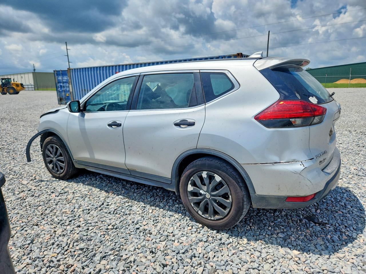 2017 Nissan Rogue S Серебряный vin: KNMAT2MT1HP504765