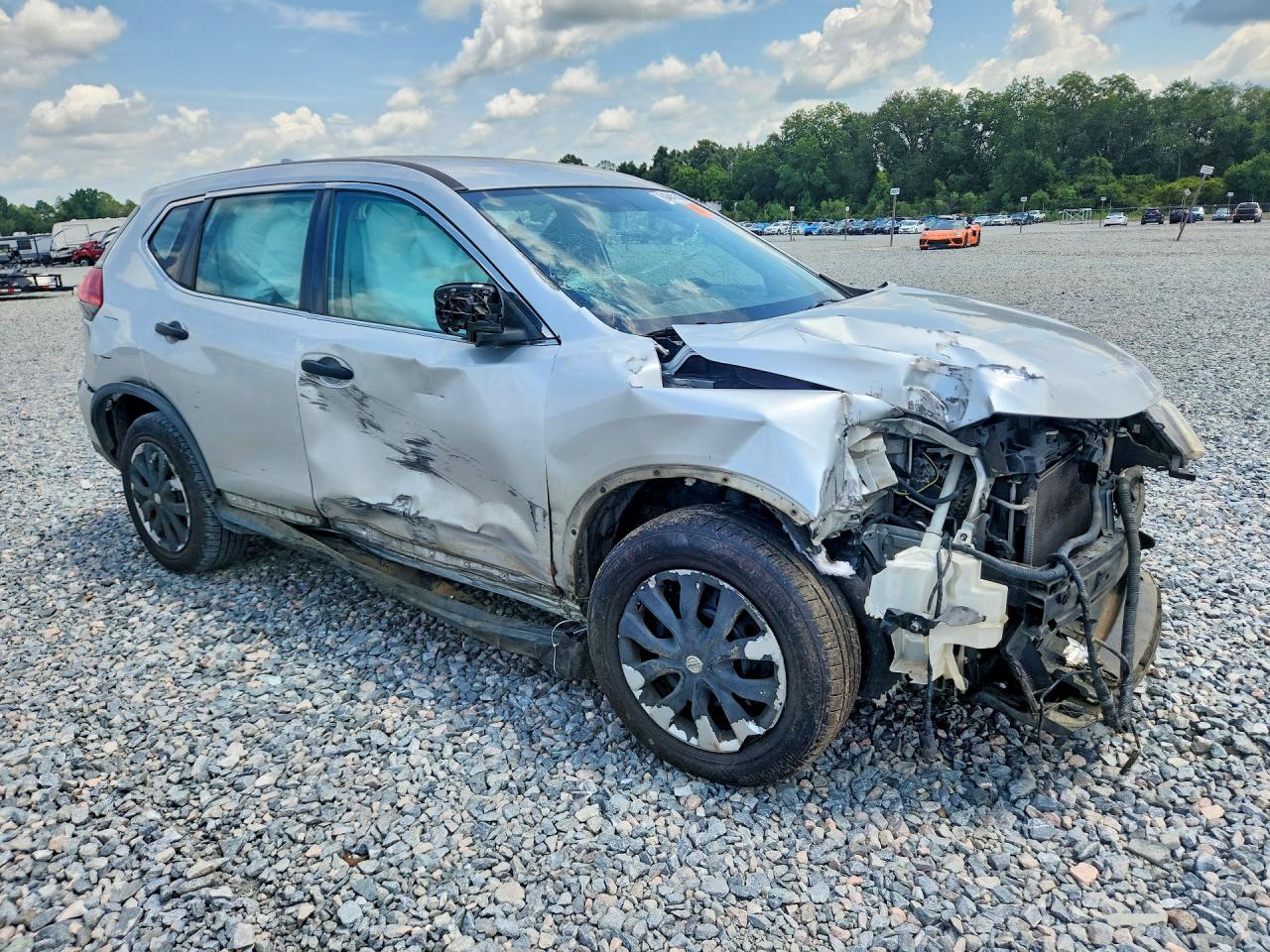 2017 Nissan Rogue S Серебряный vin: KNMAT2MT1HP504765