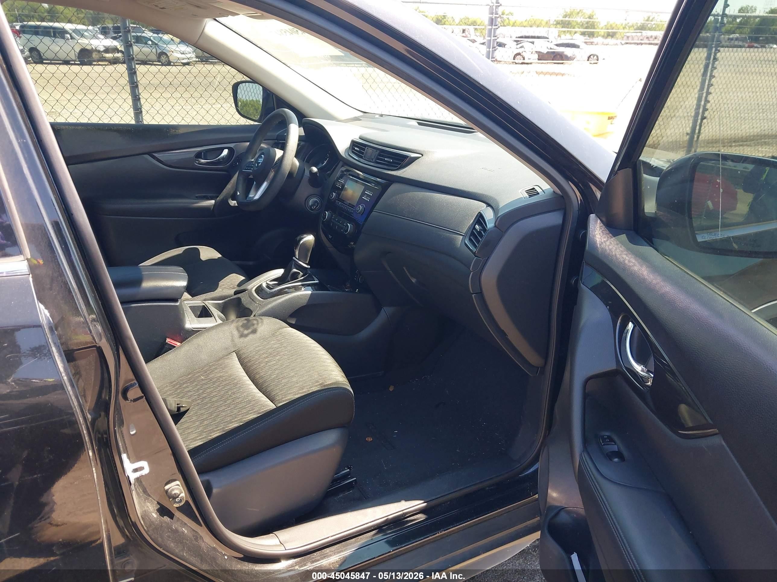 2017 Nissan Rogue S Черный vin: KNMAT2MT1HP522747
