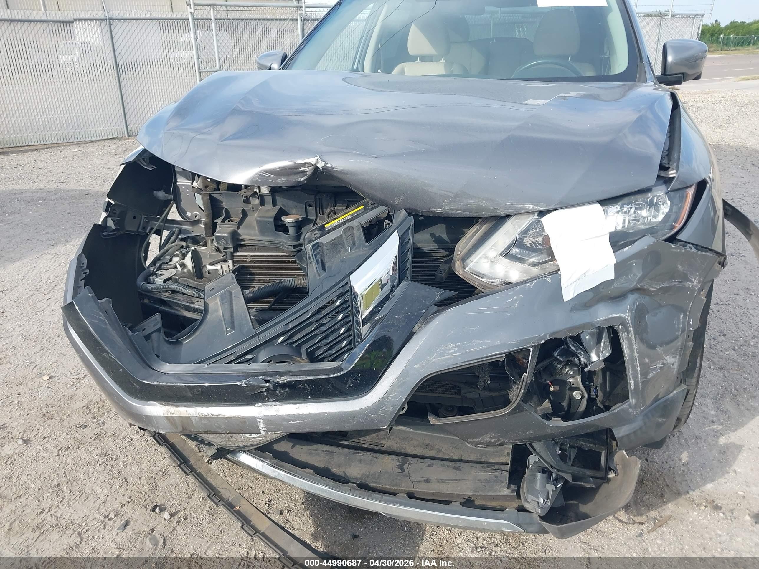 2017 Nissan Rogue Sv Gray vin: KNMAT2MT1HP528807