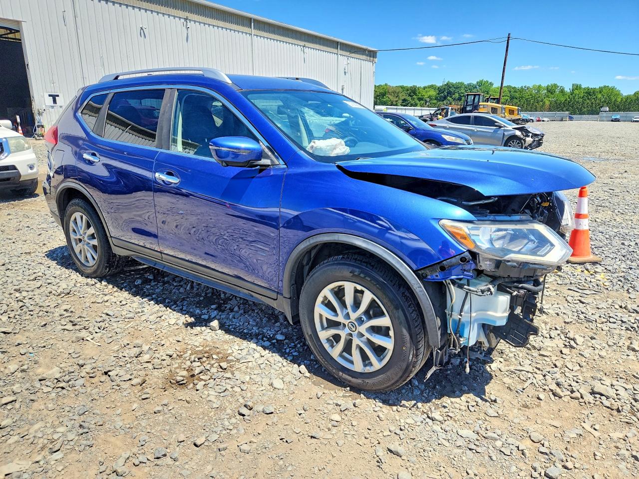 2017 Nissan Rogue Sv Blue vin: KNMAT2MT1HP575805