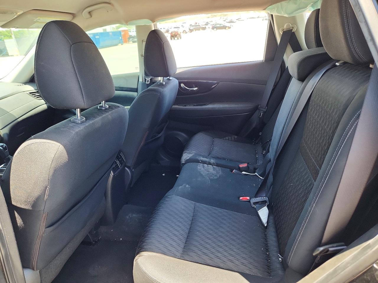 2018 Nissan Rogue Sv Black vin: KNMAT2MT1JP514556