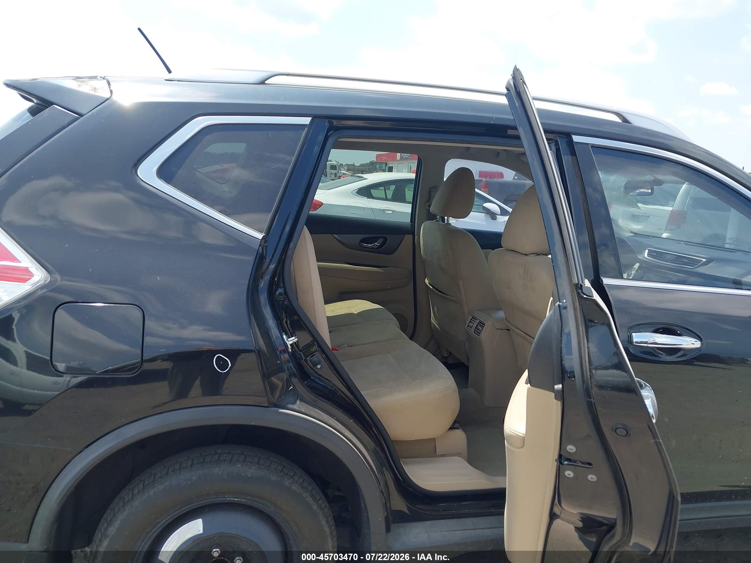 2015 Nissan Rogue Sv Черный vin: KNMAT2MT2FP524939