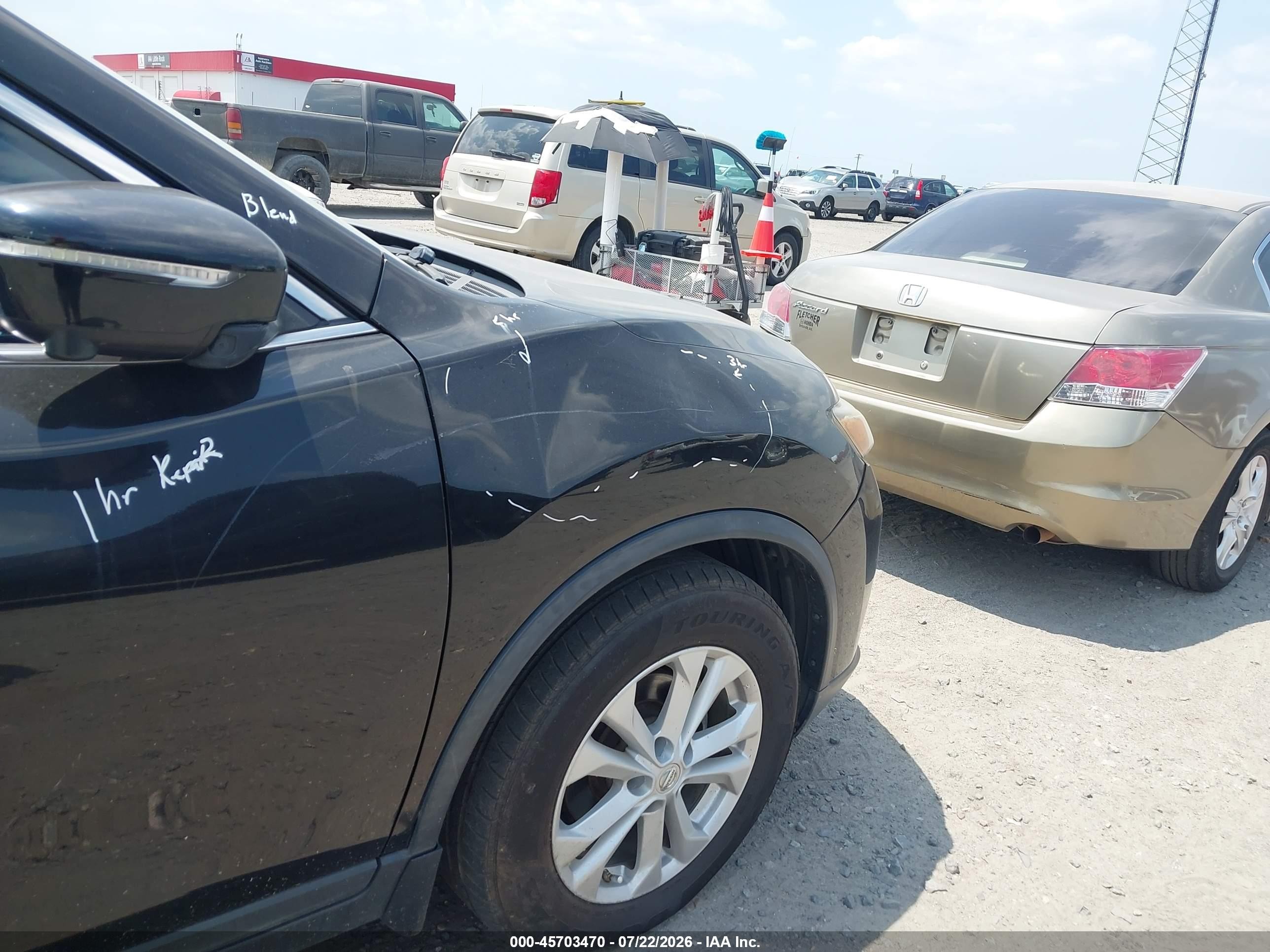 2015 Nissan Rogue Sv Черный vin: KNMAT2MT2FP524939