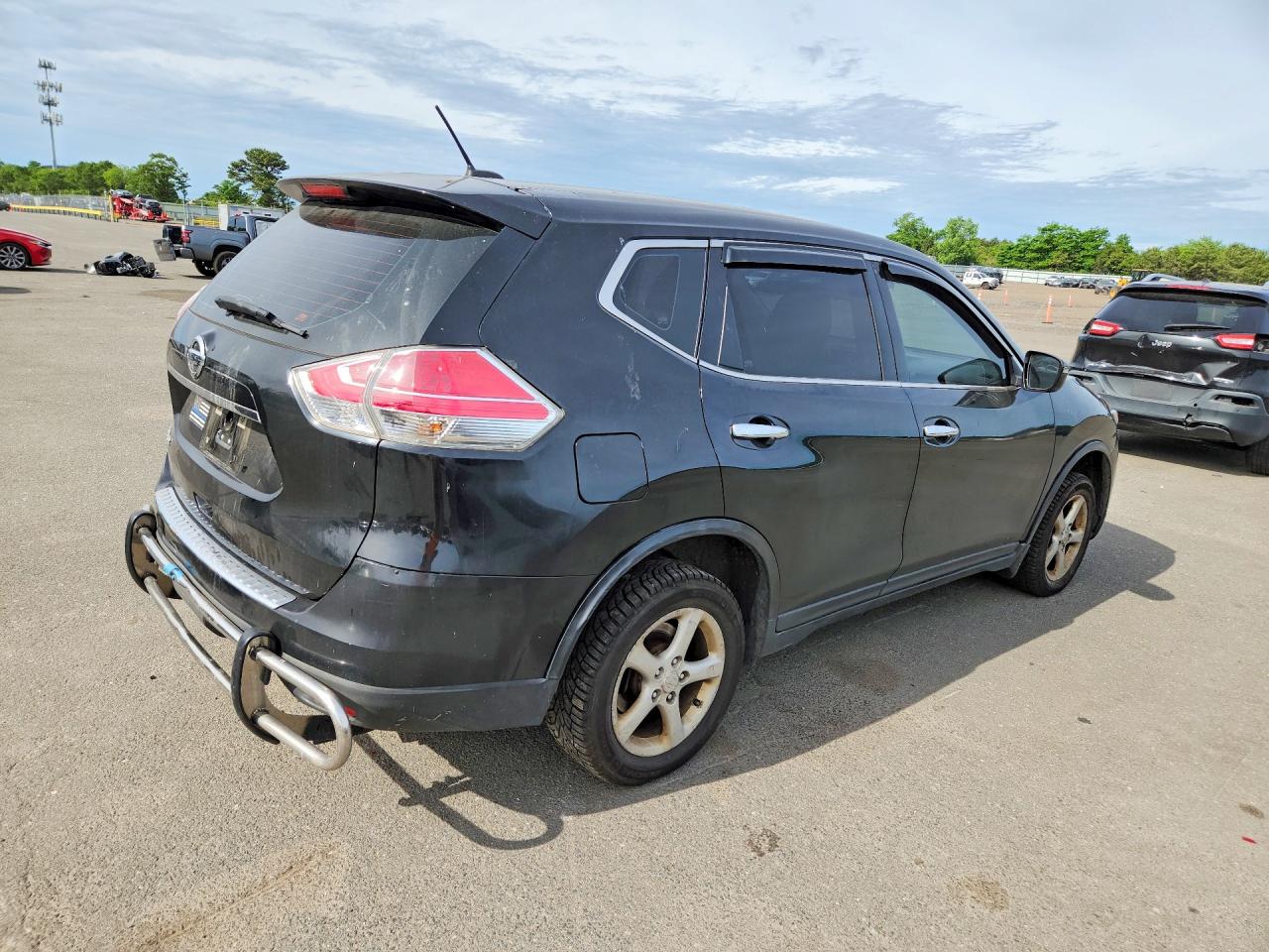 2015 Nissan Rogue S Black vin: KNMAT2MT2FP531065