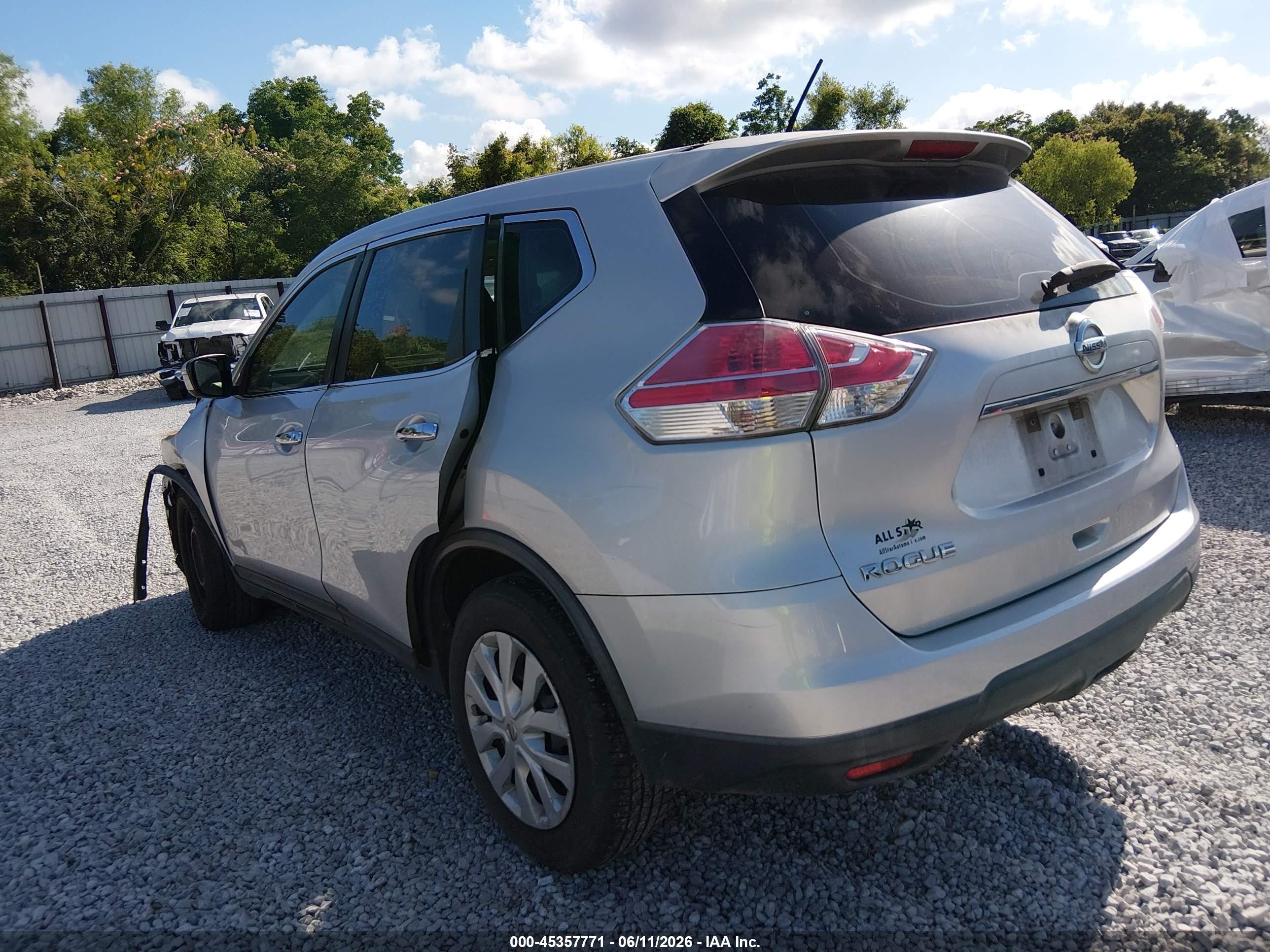 2015 Nissan Rogue S/sl/sv Silver vin: KNMAT2MT2FP541742