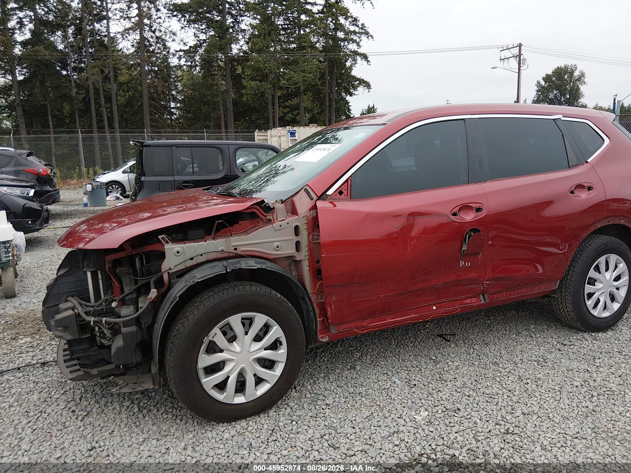 2015 Nissan Rogue S/sl/sv Red vin: KNMAT2MT2FP553308
