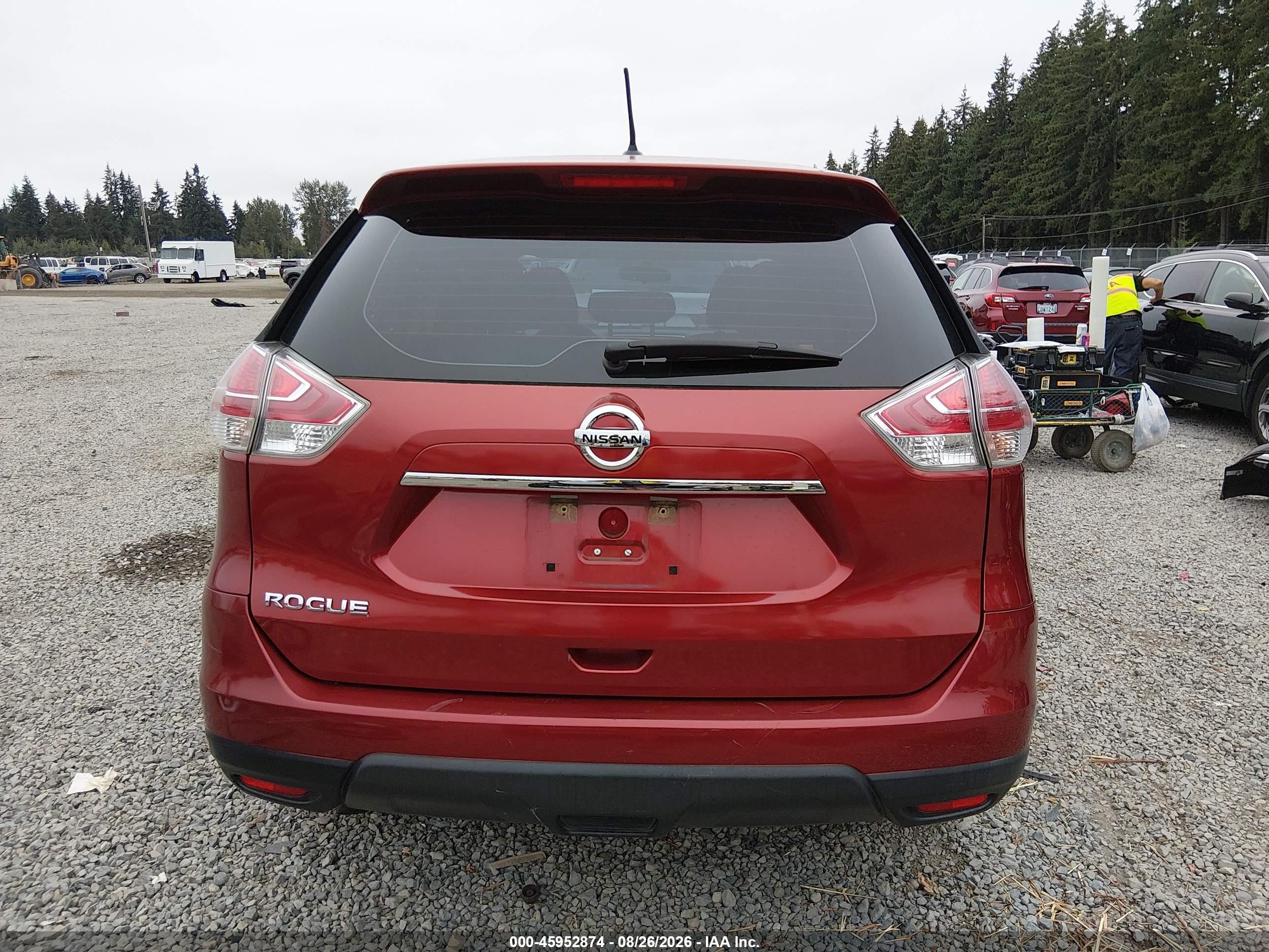 2015 Nissan Rogue S/sl/sv Red vin: KNMAT2MT2FP553308