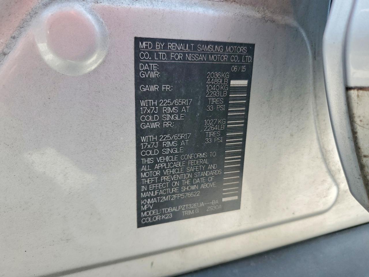 2015 Nissan Rogue S Silver vin: KNMAT2MT2FP576622