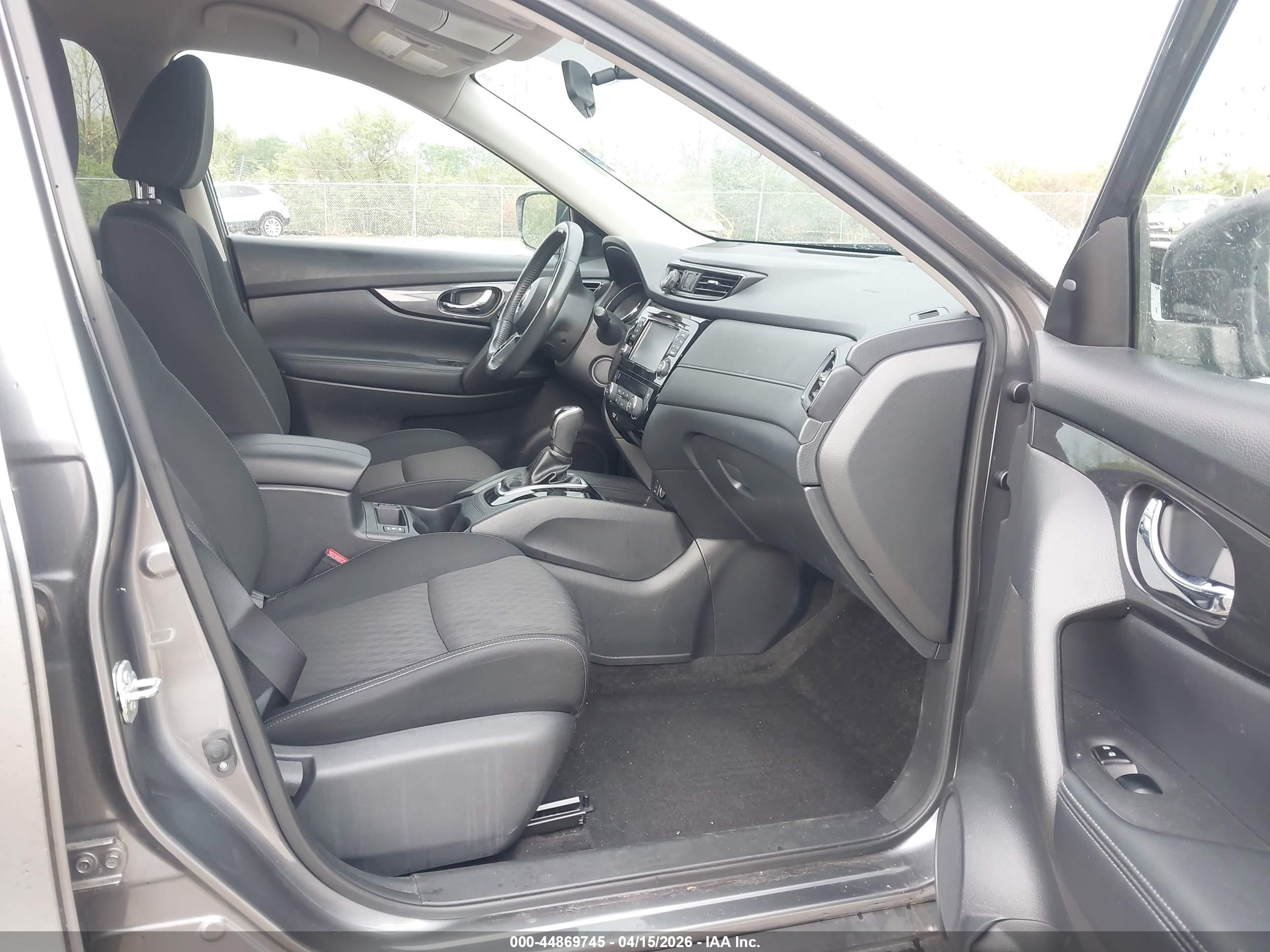 2017 Nissan Rogue Sv Серый vin: KNMAT2MT2HP610139