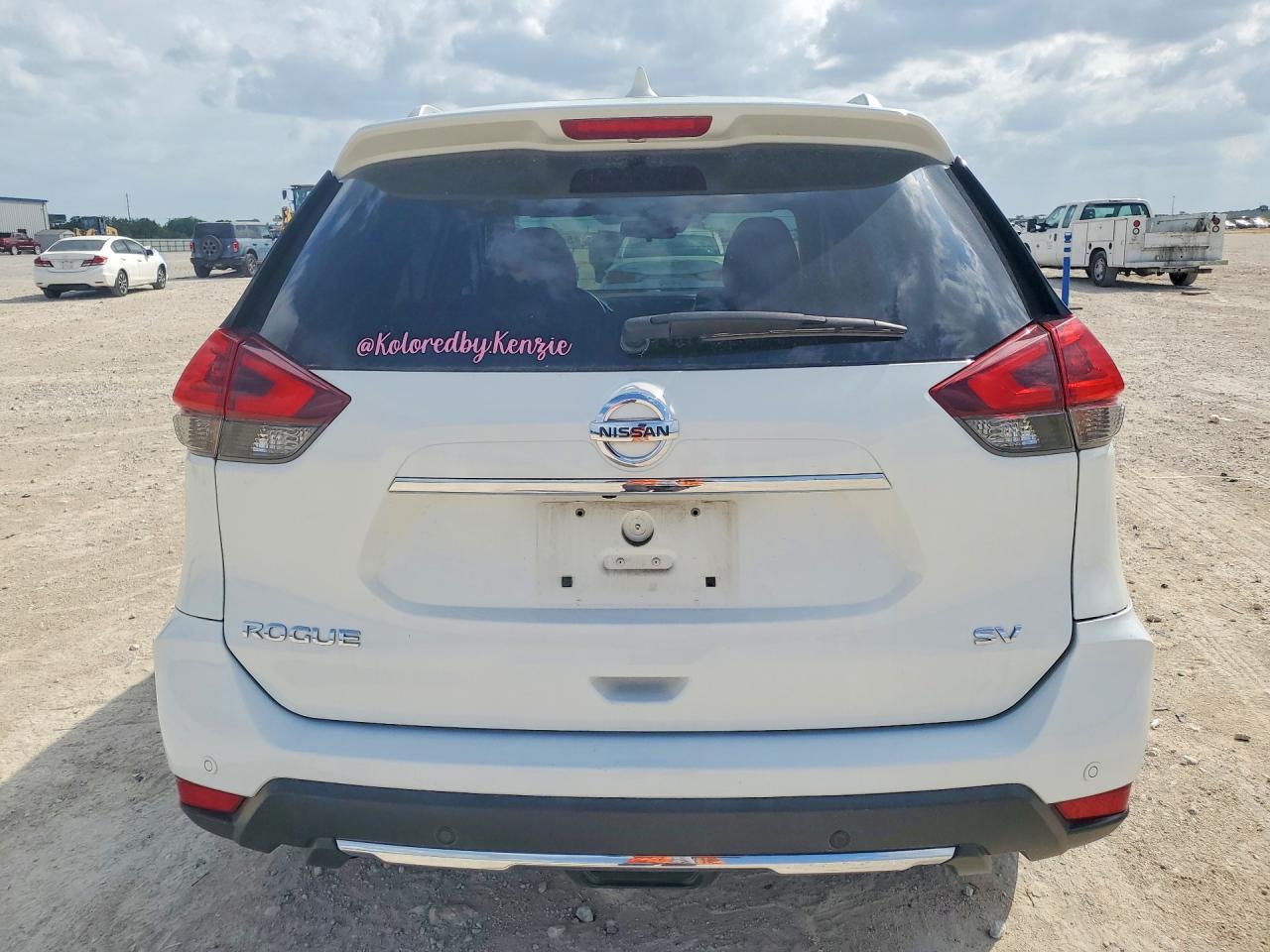 2019 Nissan Rogue Sv White vin: KNMAT2MT2KP512817