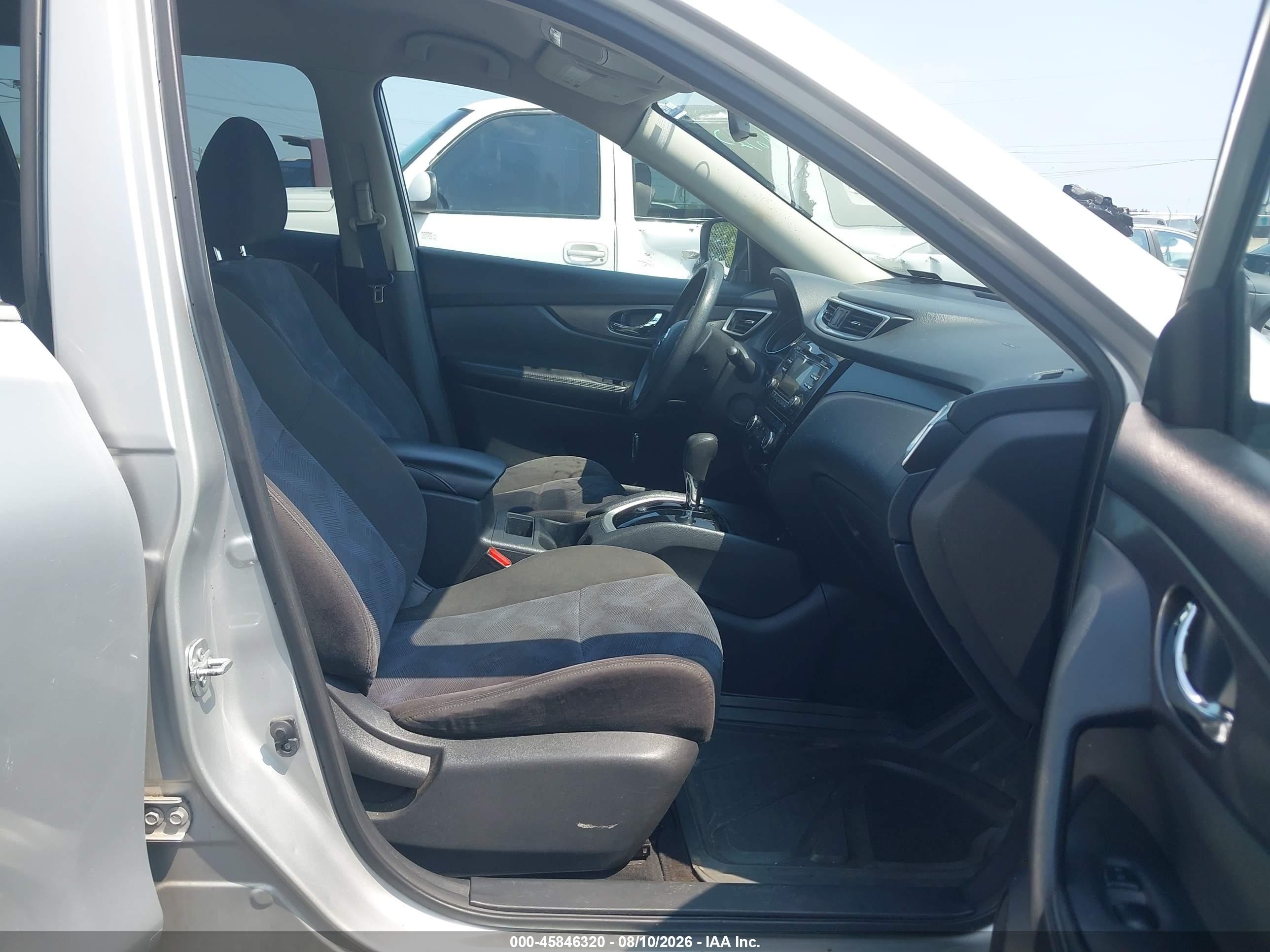 2015 Nissan Rogue Sv Серебряный vin: KNMAT2MT3FP517126