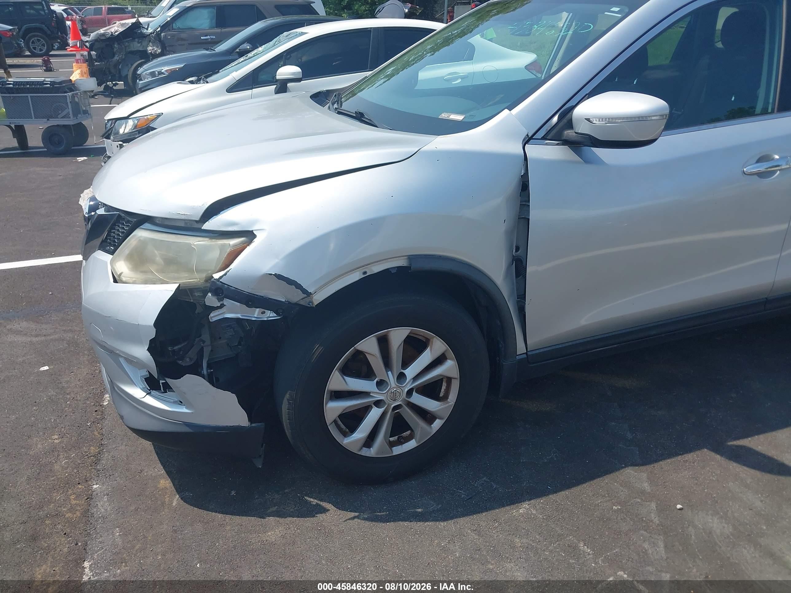 2015 Nissan Rogue Sv Серебряный vin: KNMAT2MT3FP517126