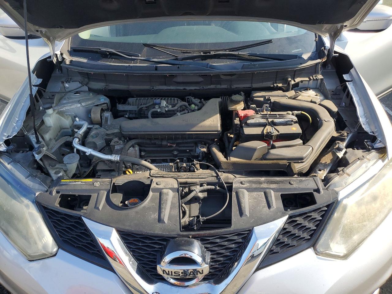 2015 Nissan Rogue Sv Silver vin: KNMAT2MT3FP527106
