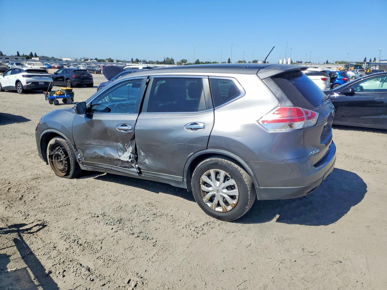 2015 Nissan Rogue S Gray vin: KNMAT2MT3FP535027