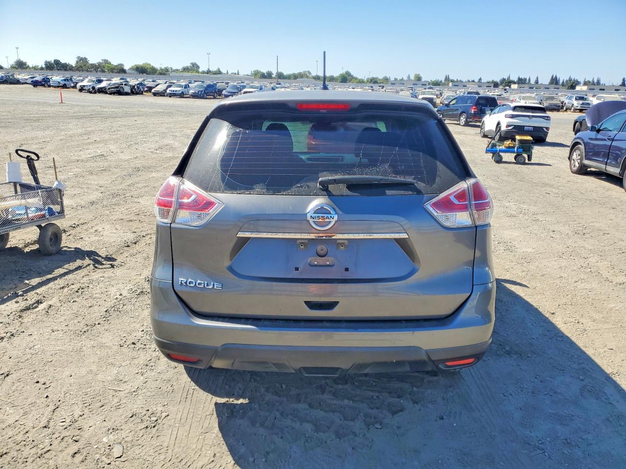 2015 Nissan Rogue S Gray vin: KNMAT2MT3FP535027