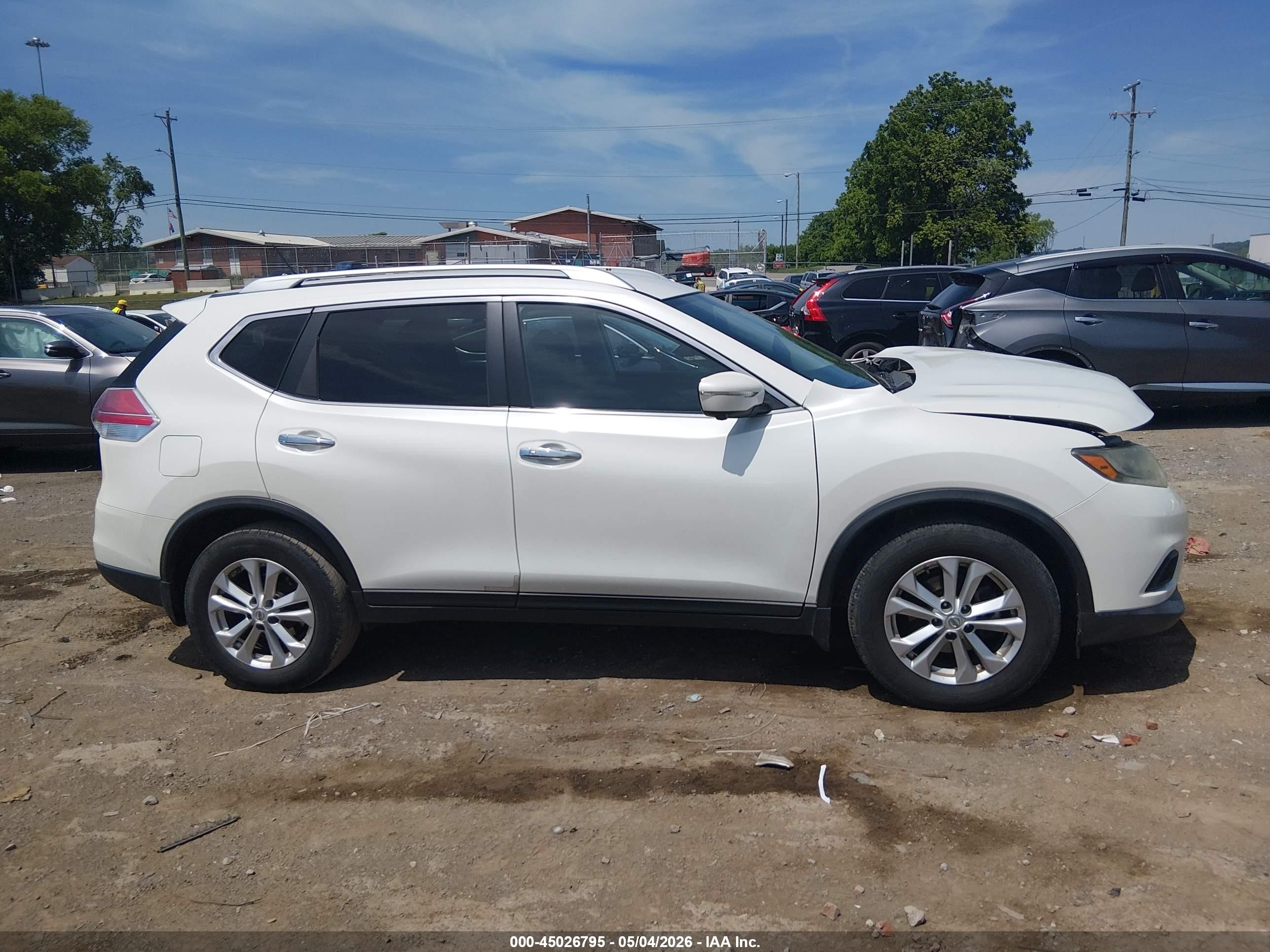 2015 Nissan Rogue Sv Белый vin: KNMAT2MT3FP543824