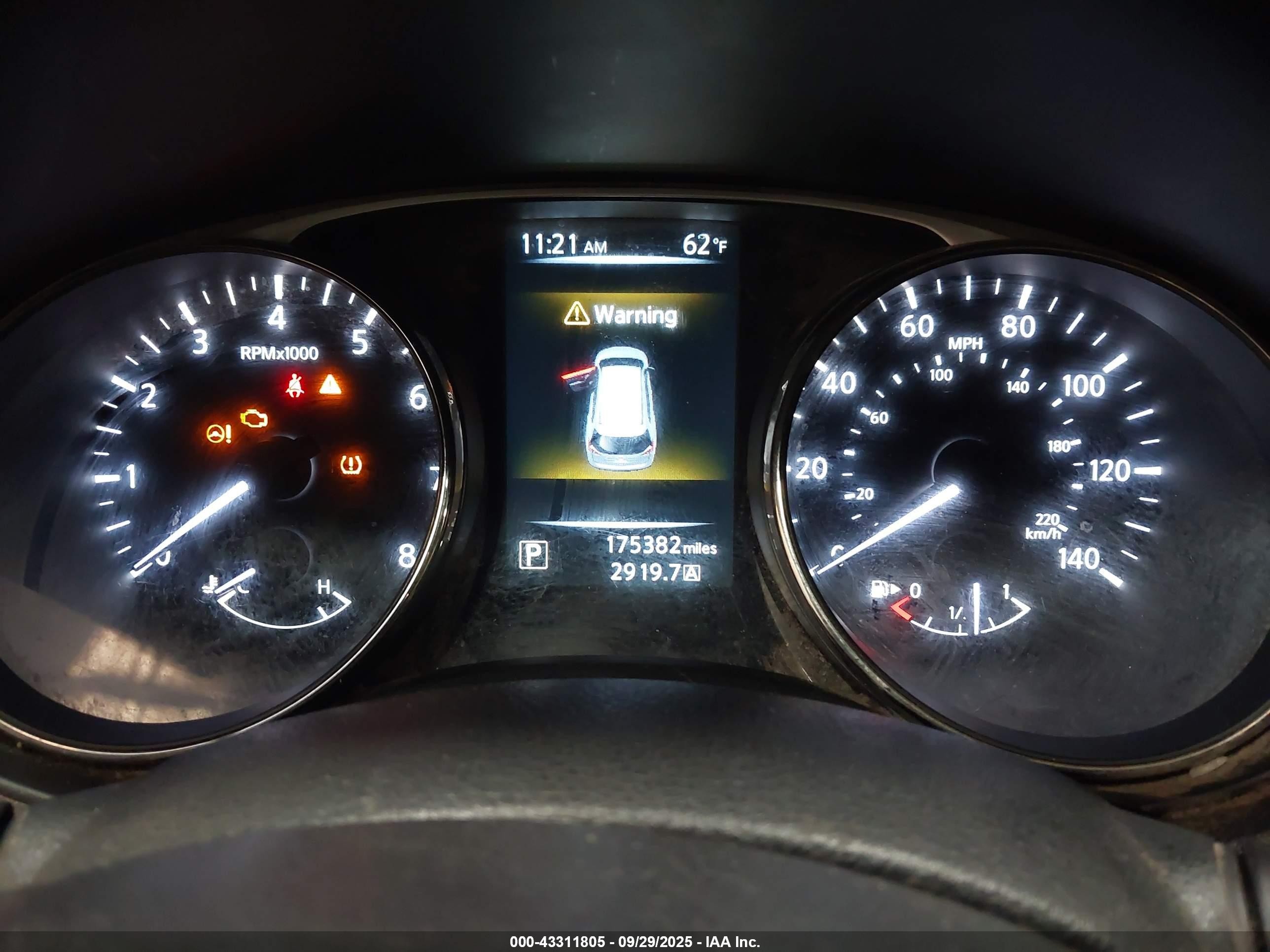 2015 Nissan Rogue S Silver vin: KNMAT2MT3FP547551
