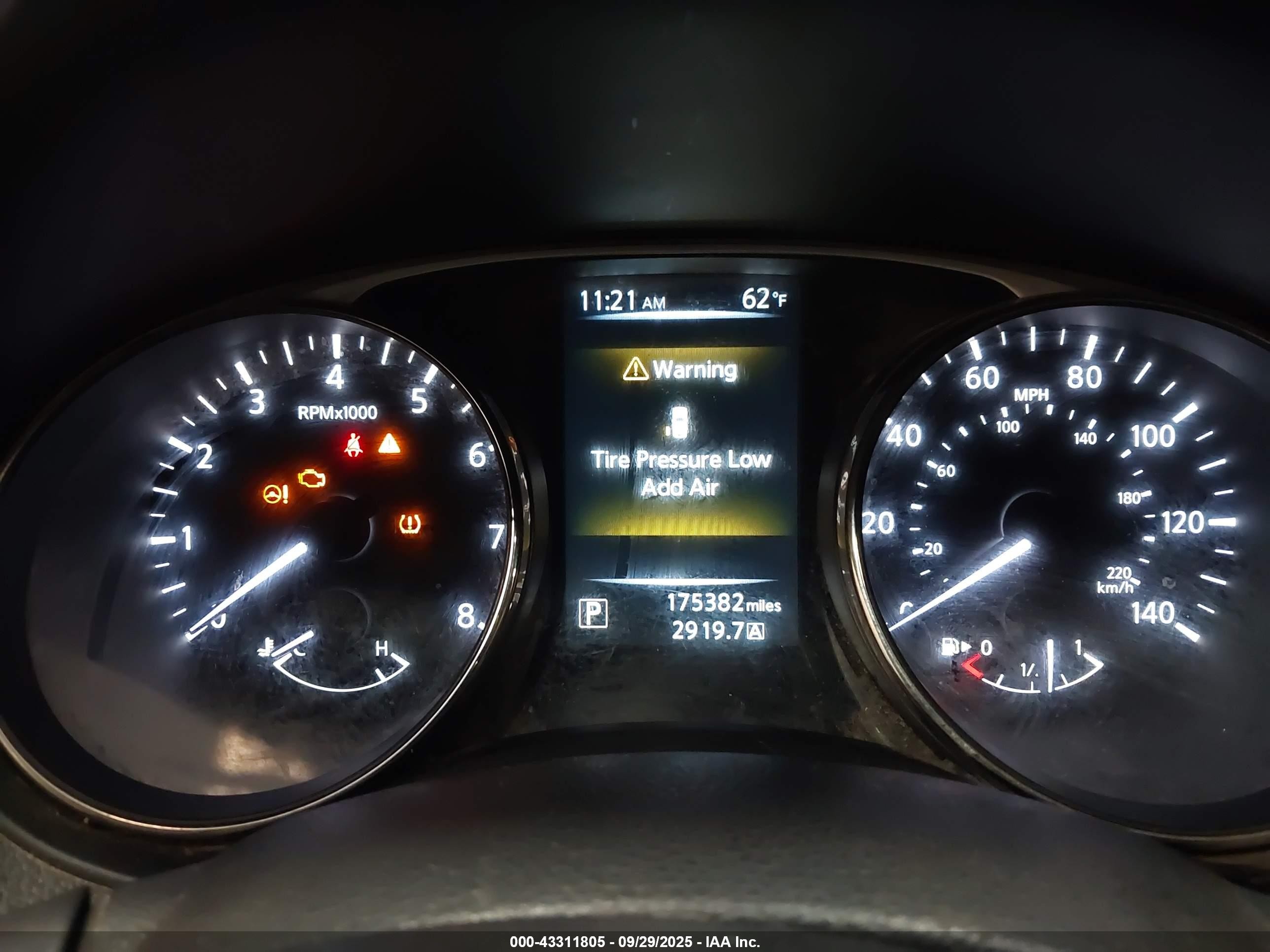 2015 Nissan Rogue S Silver vin: KNMAT2MT3FP547551
