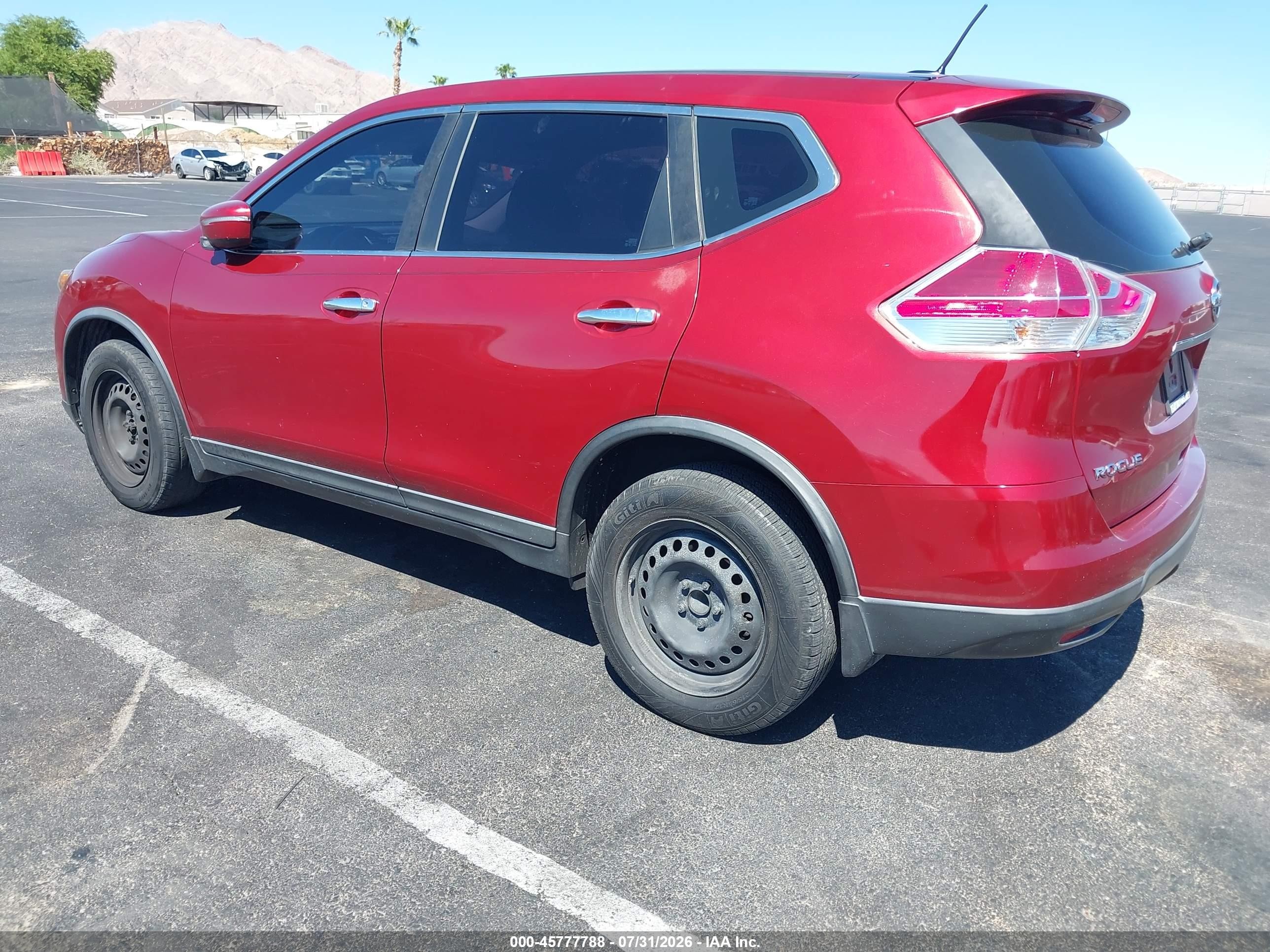 2015 Nissan Rogue S Red vin: KNMAT2MT3FP559327