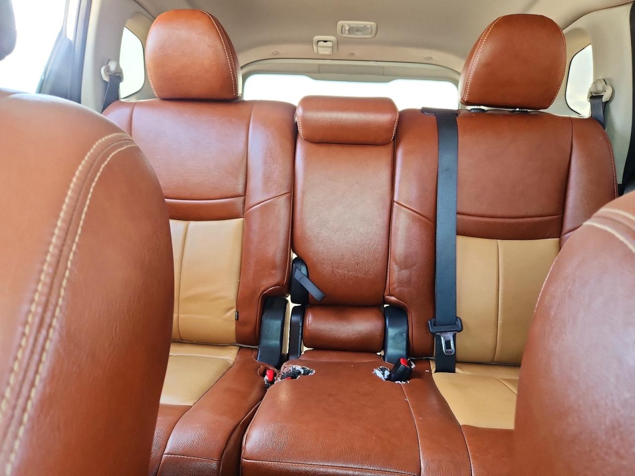 2017 Nissan Rogue Sv Серебряный vin: KNMAT2MT3HP583839