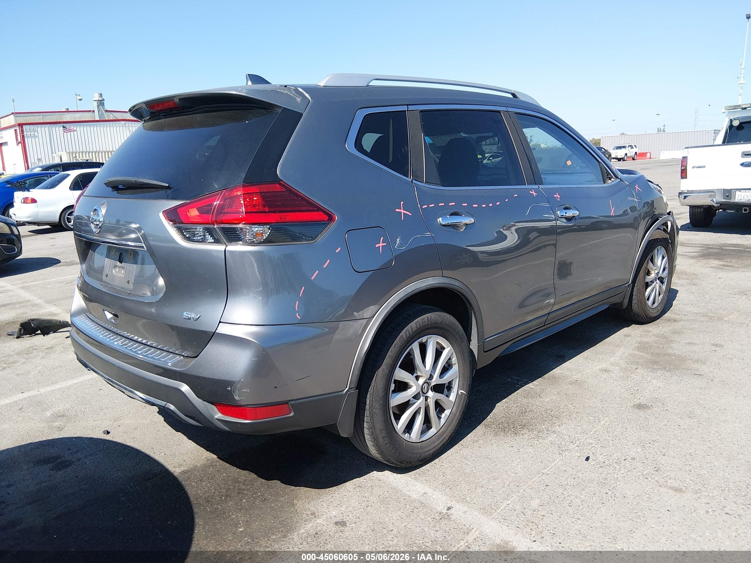 2017 Nissan Rogue Sv Серый vin: KNMAT2MT3HP608853