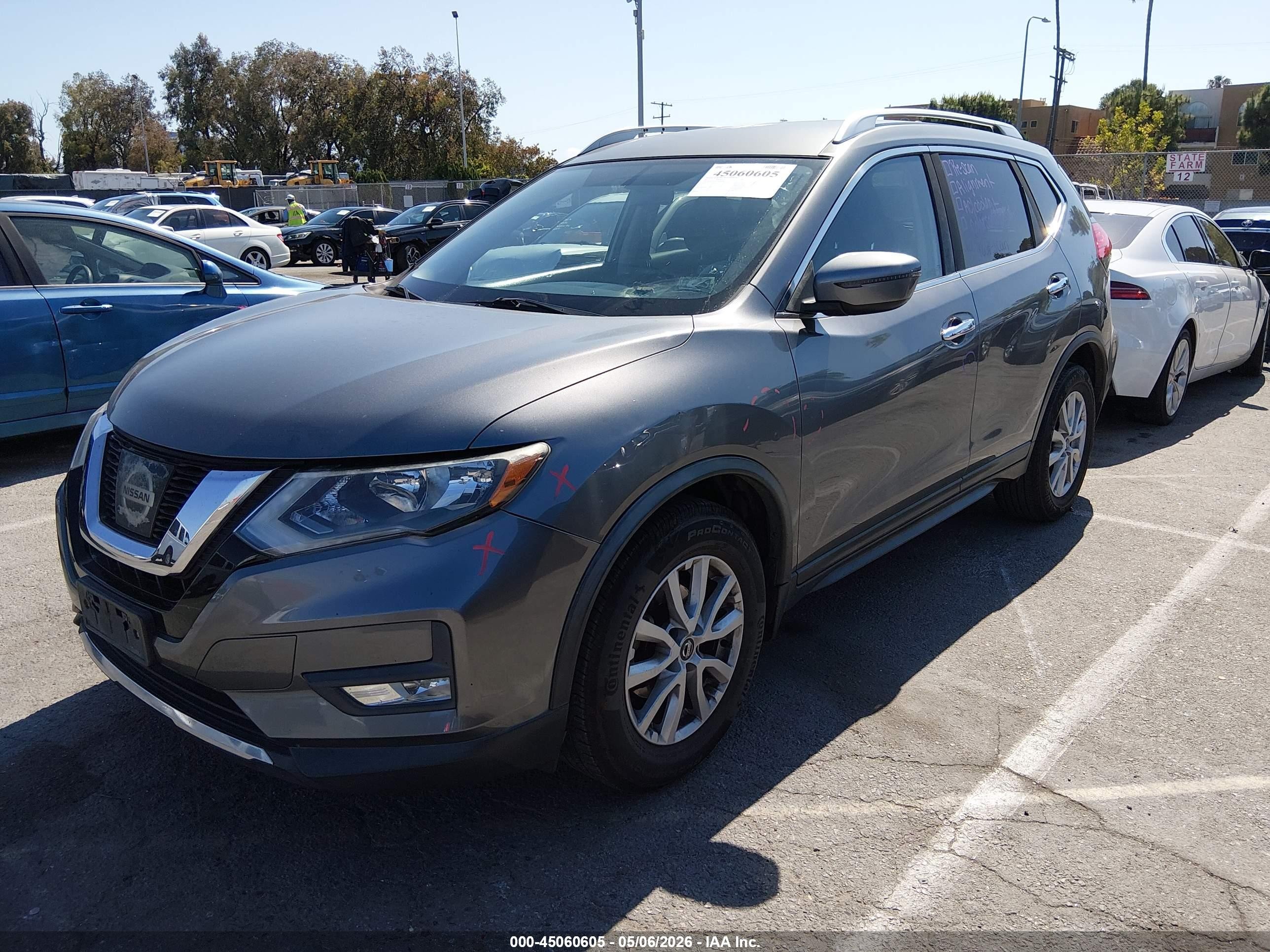 2017 Nissan Rogue Sv Серый vin: KNMAT2MT3HP608853