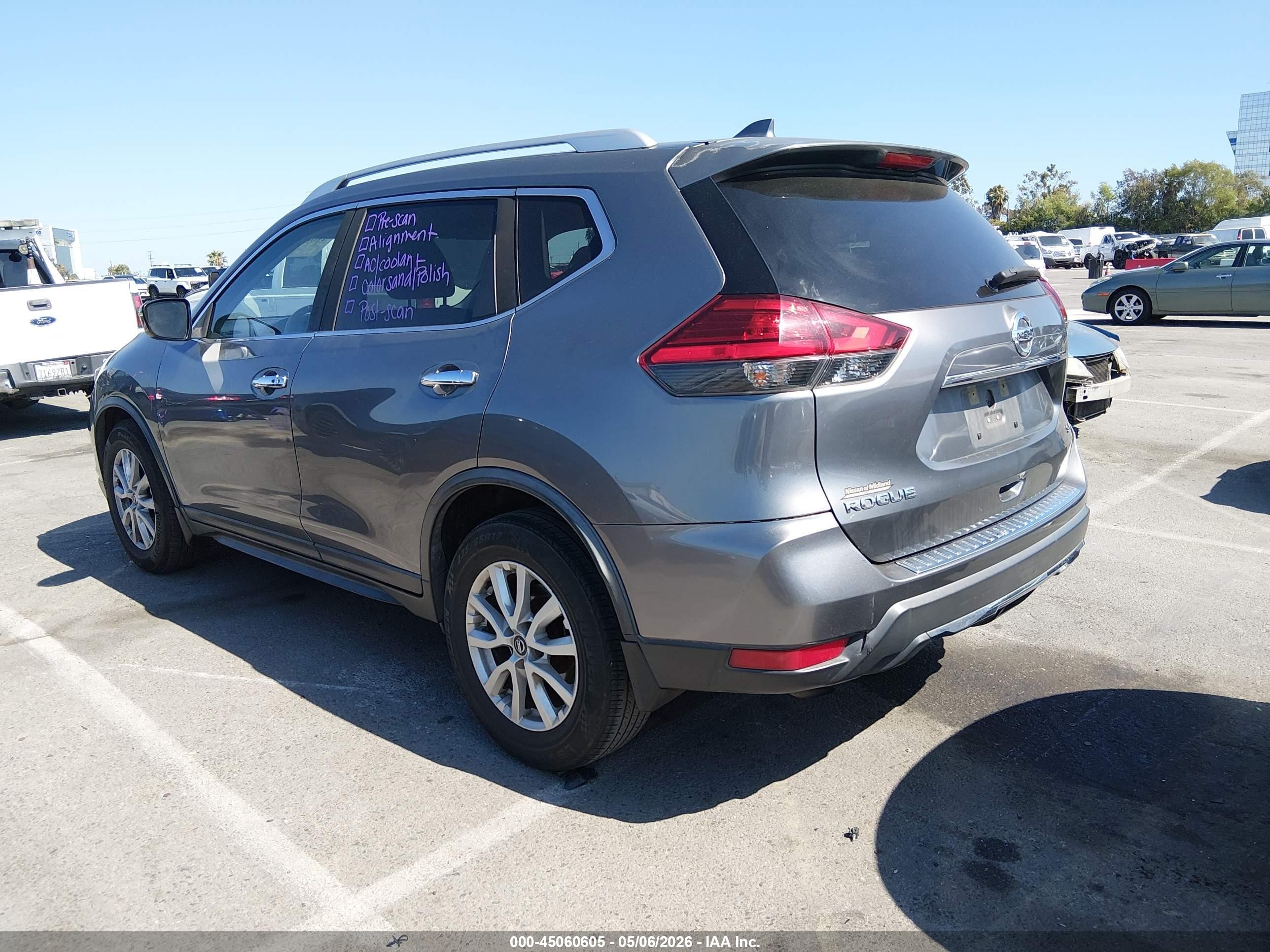 2017 Nissan Rogue Sv Серый vin: KNMAT2MT3HP608853