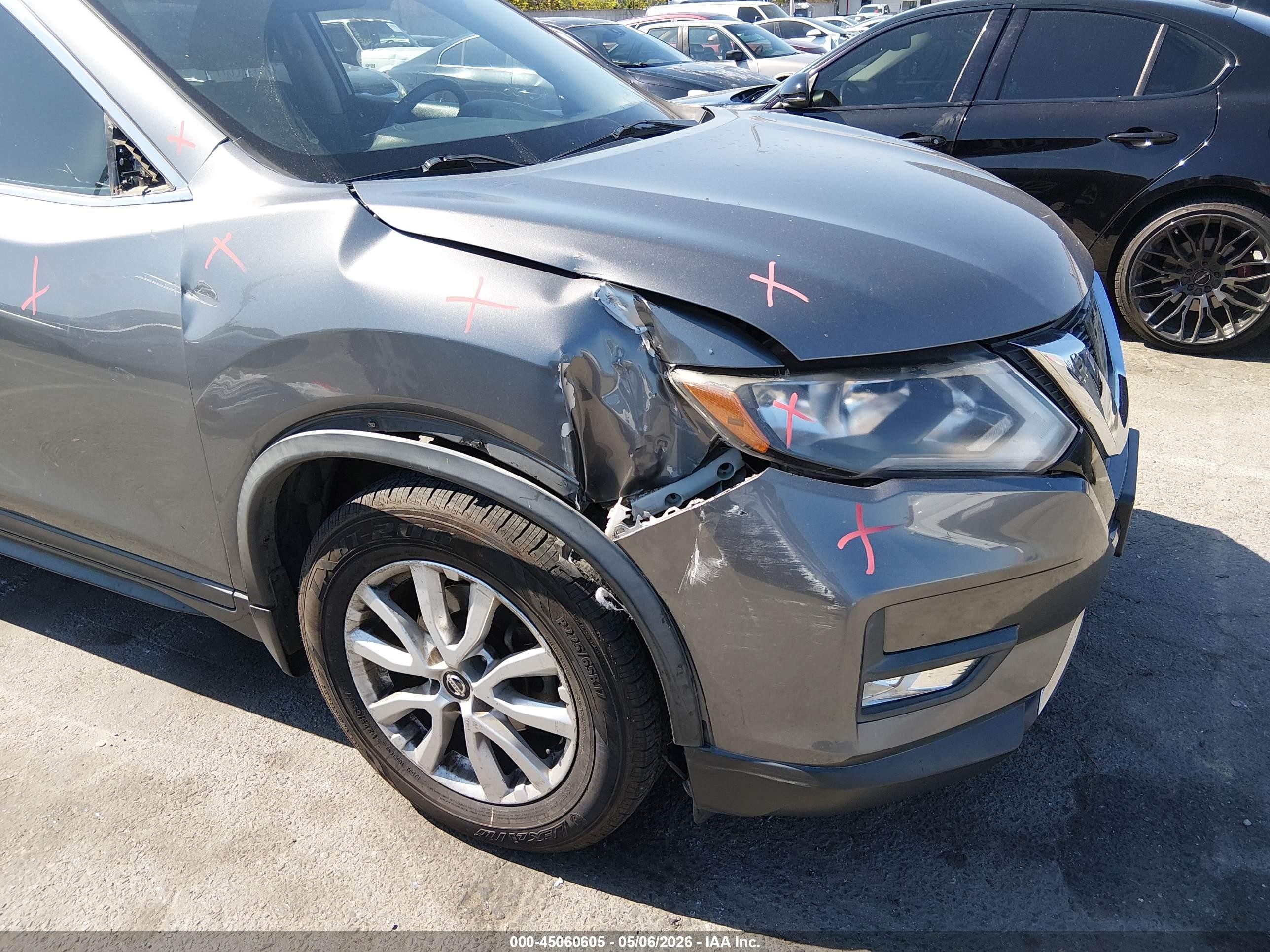 2017 Nissan Rogue Sv Серый vin: KNMAT2MT3HP608853