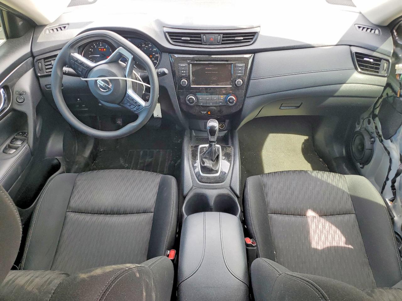 2018 Nissan Rogue S Серебряный vin: KNMAT2MT3JP556131