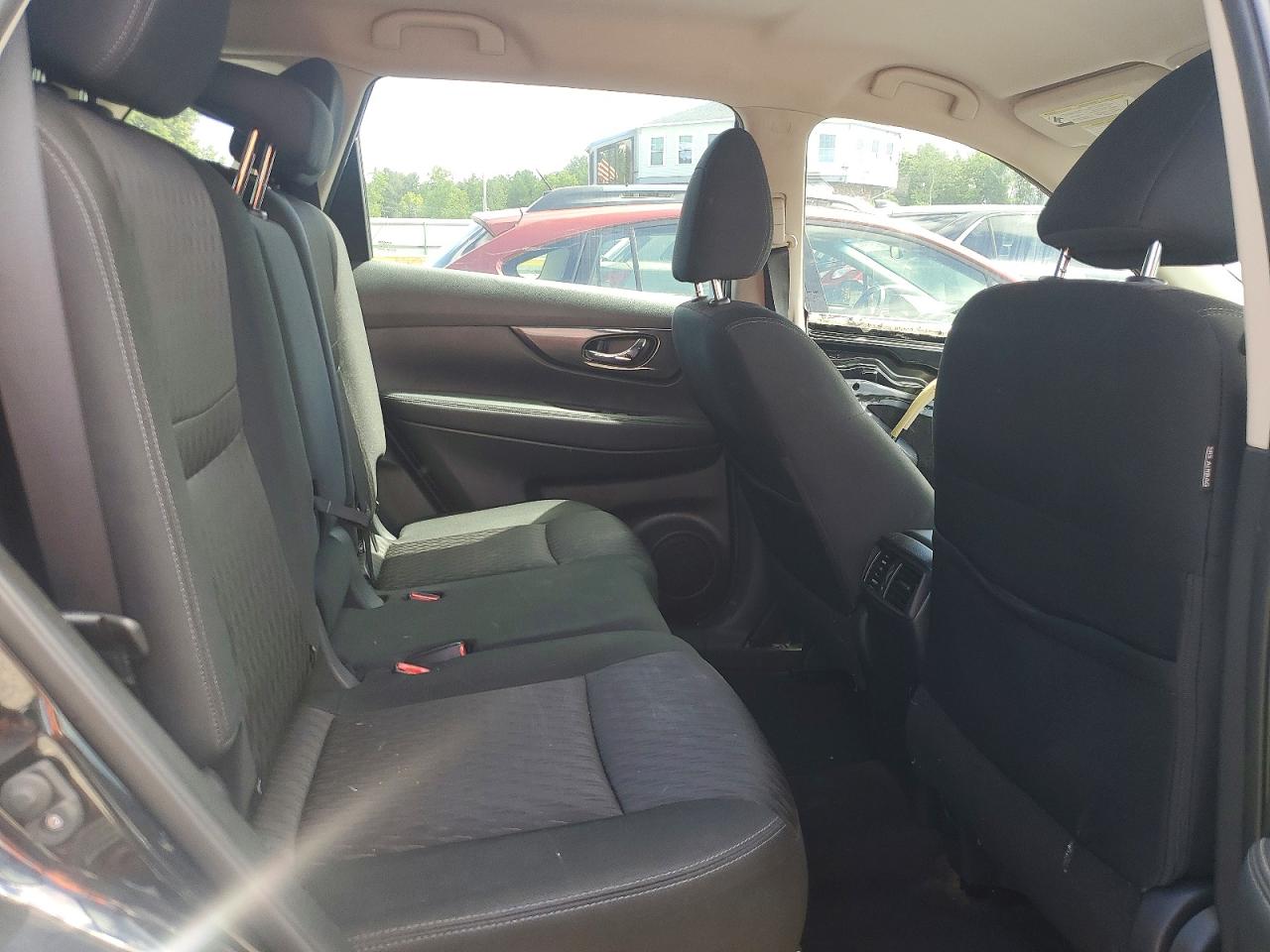 2018 Nissan Rogue S Черный vin: KNMAT2MT3JP598010