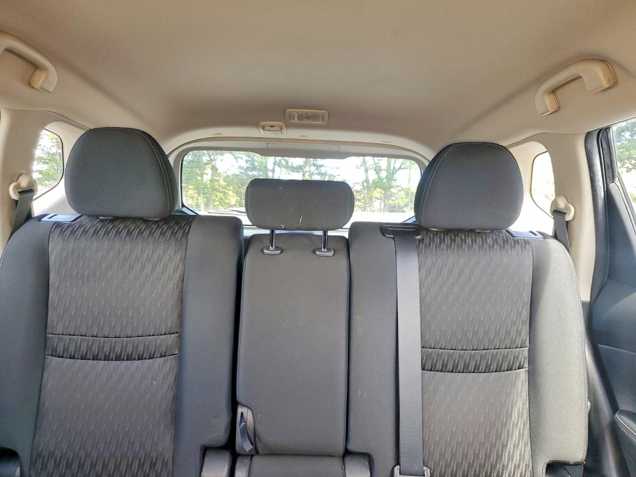 2018 Nissan Rogue S Черный vin: KNMAT2MT3JP598010
