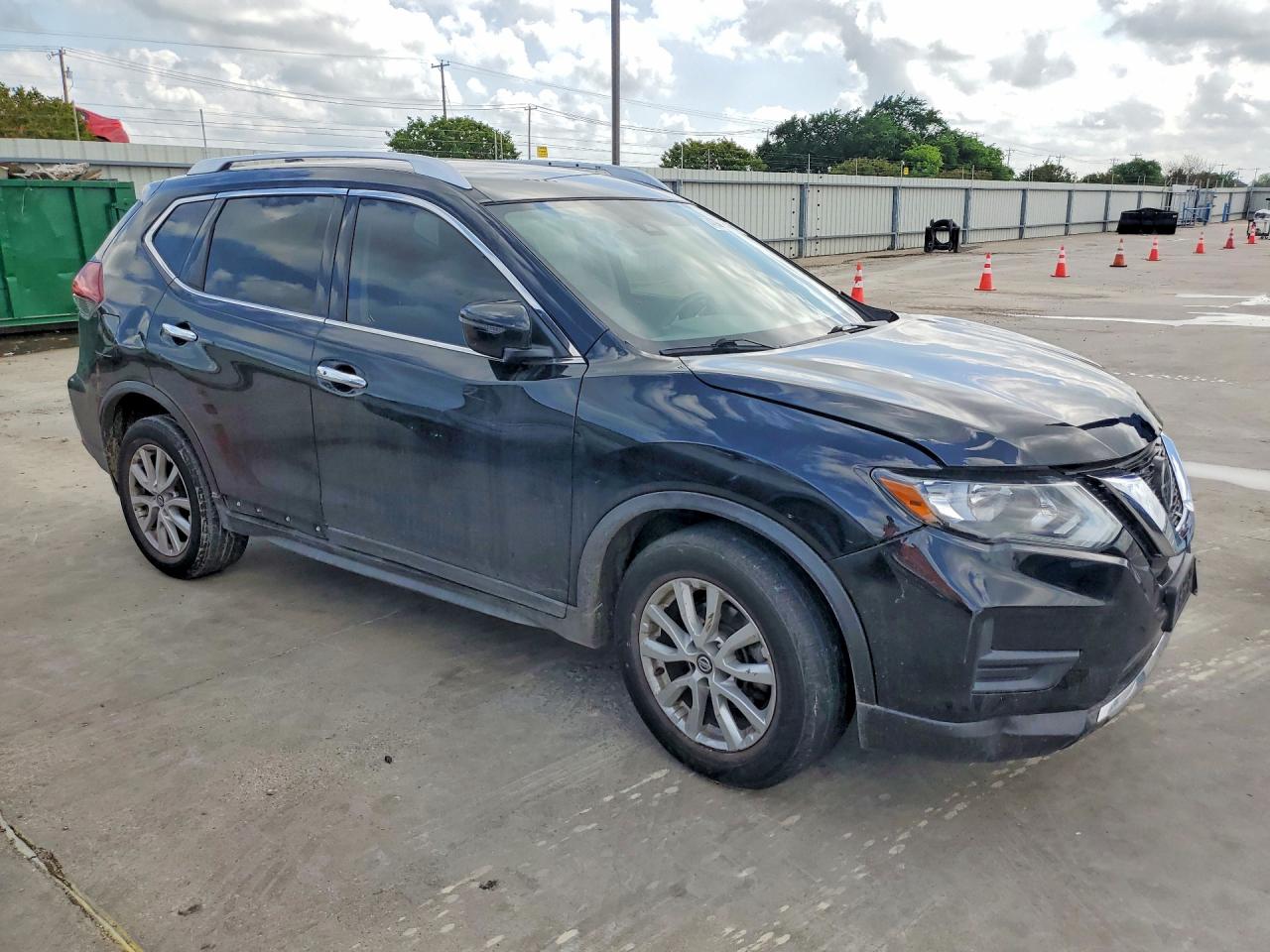 2019 Nissan Rogue Sv Black vin: KNMAT2MT3KP557829