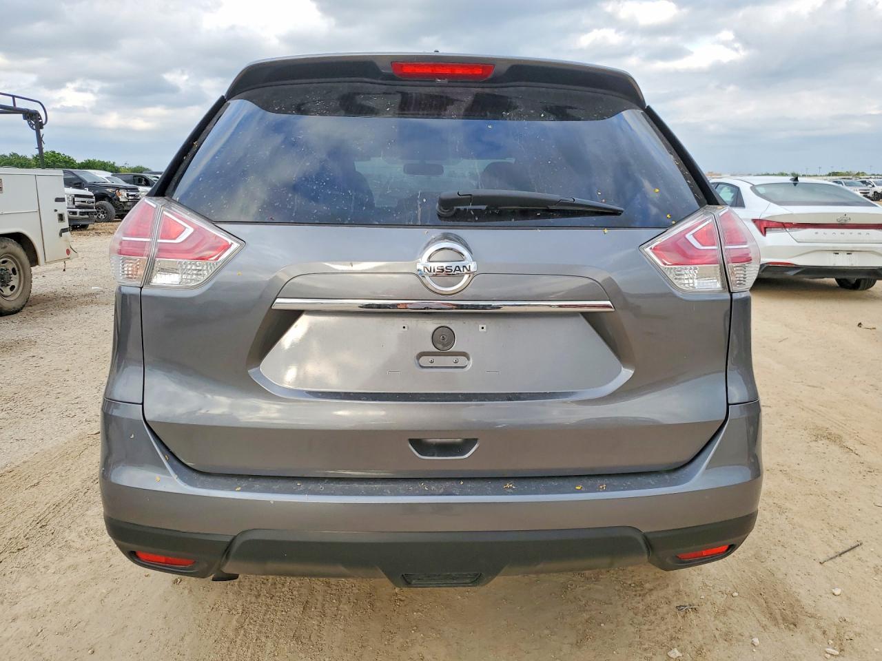 2015 Nissan Rogue Sv Серый vin: KNMAT2MT4FP523498