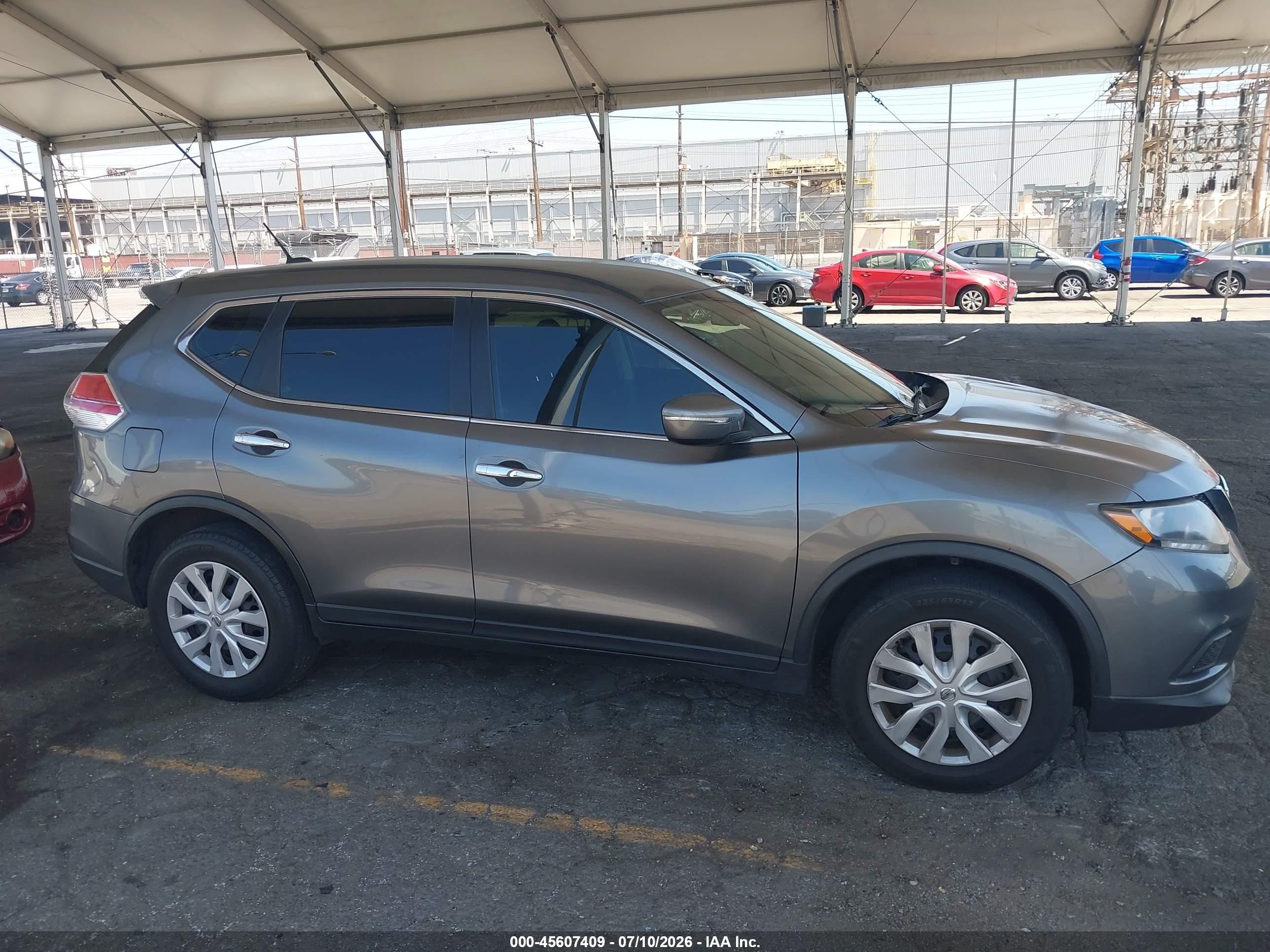 2015 Nissan Rogue S Gray vin: KNMAT2MT4FP551804