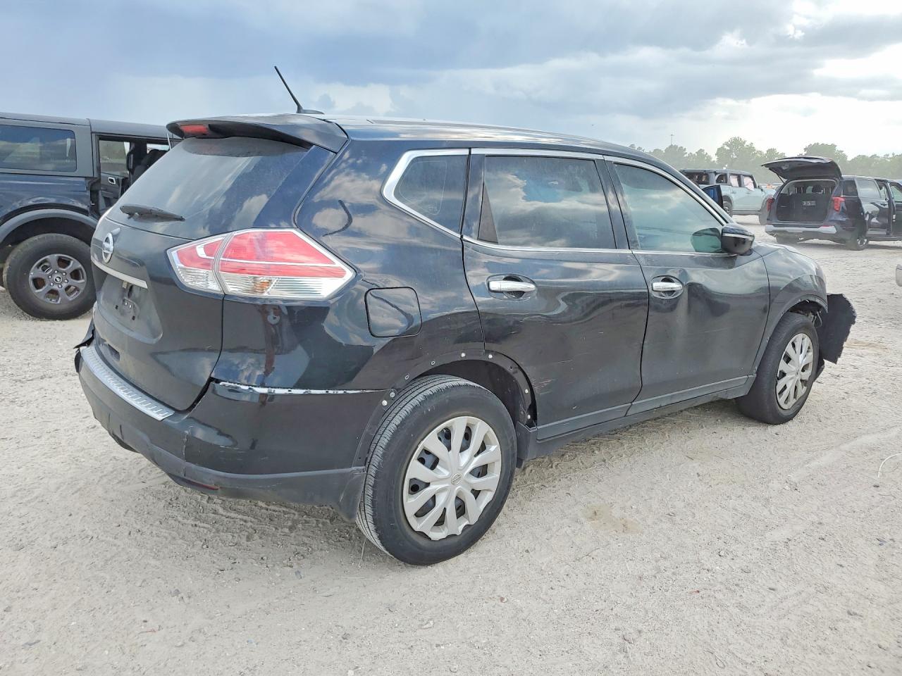 2015 Nissan Rogue S Black vin: KNMAT2MT4FP589971