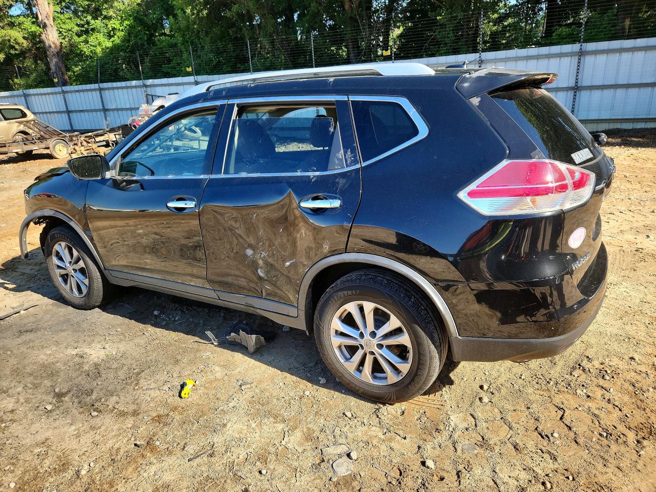 2016 Nissan Rogue Sv Black vin: KNMAT2MT4GP671118
