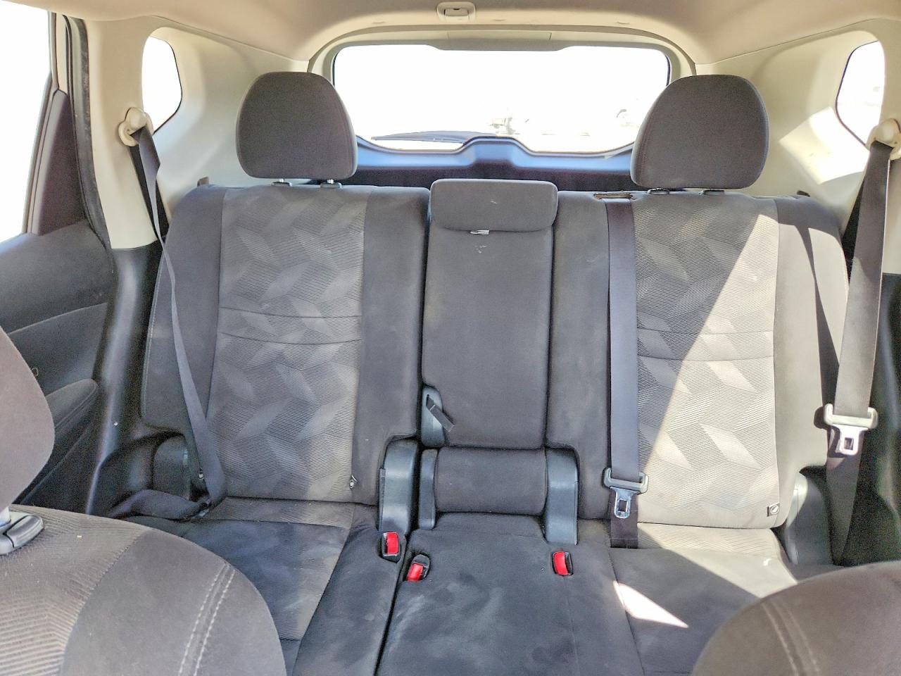 2016 Nissan Rogue Sv Серебряный vin: KNMAT2MT4GP732824