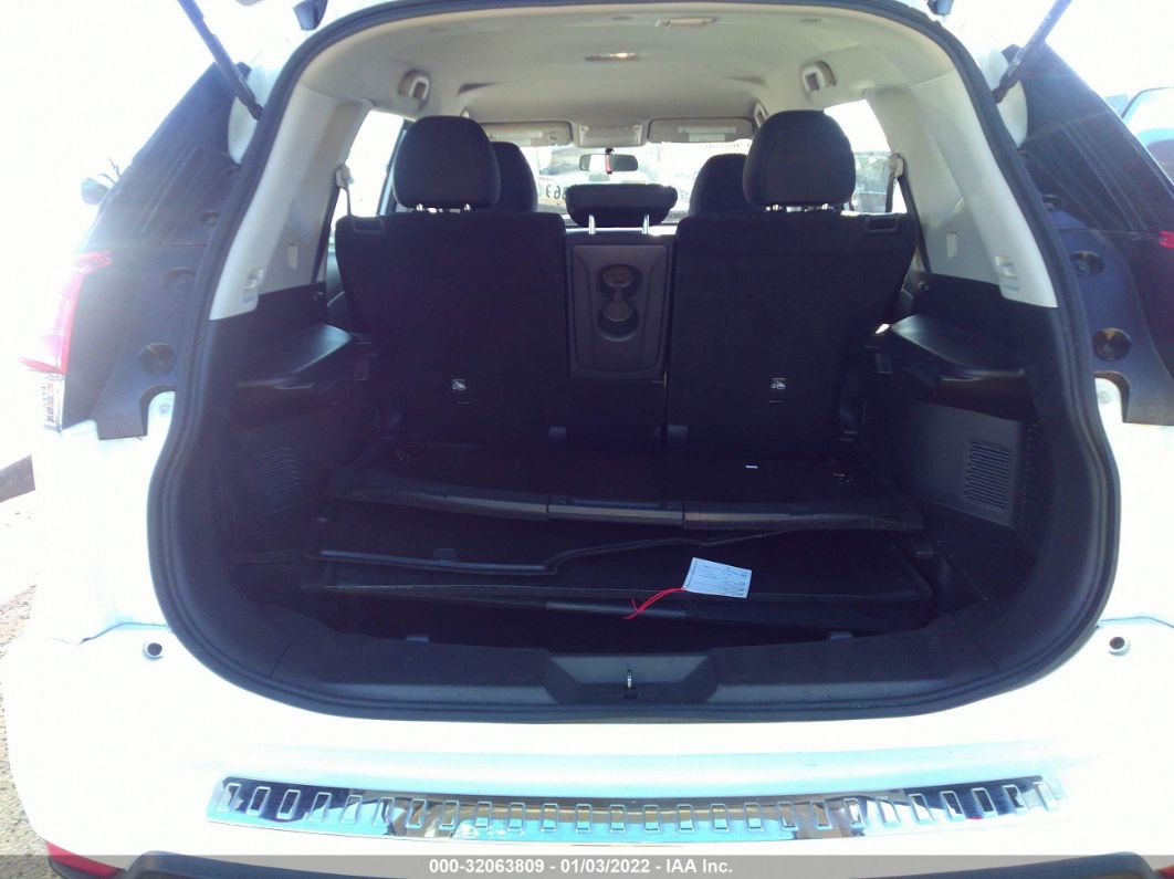 2018 Nissan Rogue S White vin: KNMAT2MT4JP622976