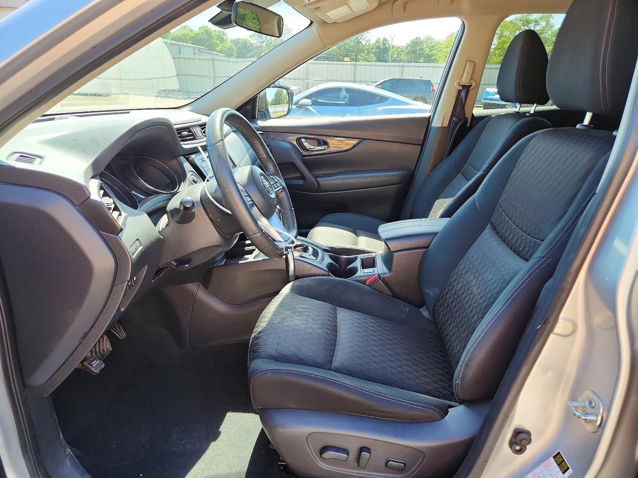 2019 Nissan Rogue Sv Silver vin: KNMAT2MT4KP510745