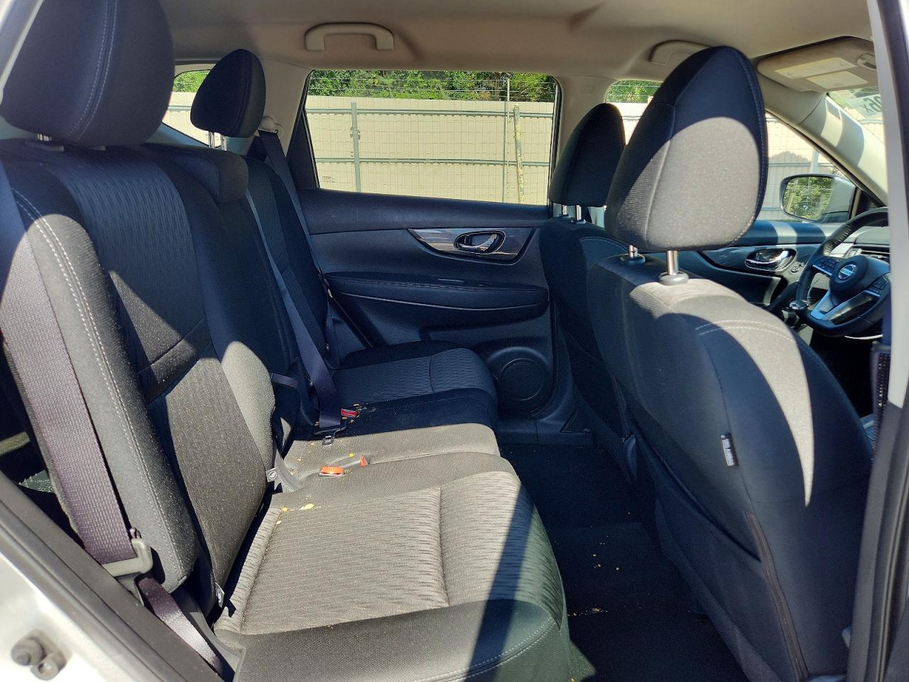 2019 Nissan Rogue Sv Silver vin: KNMAT2MT4KP510745