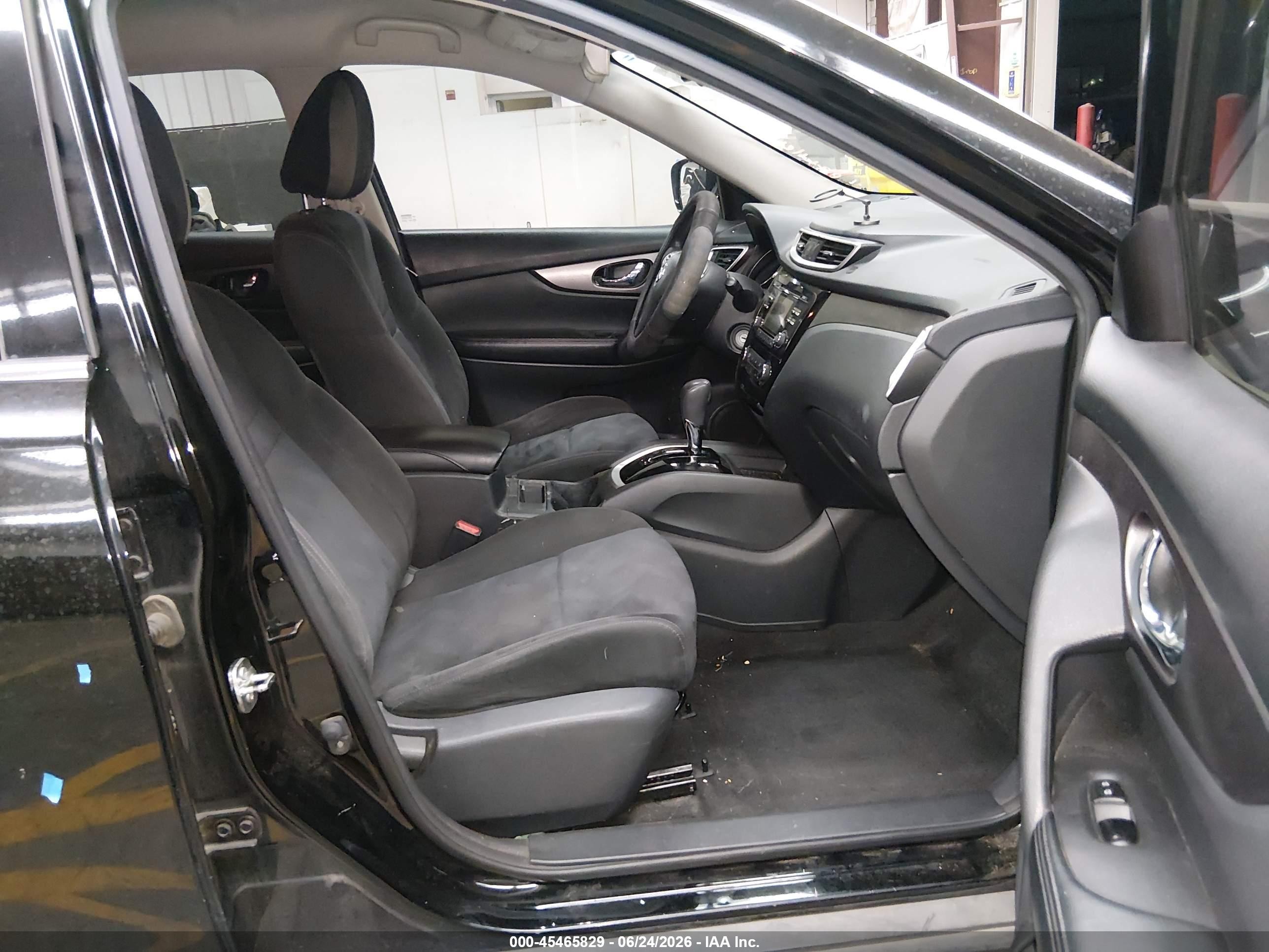 2015 Nissan Rogue S Черный vin: KNMAT2MT5FP503275