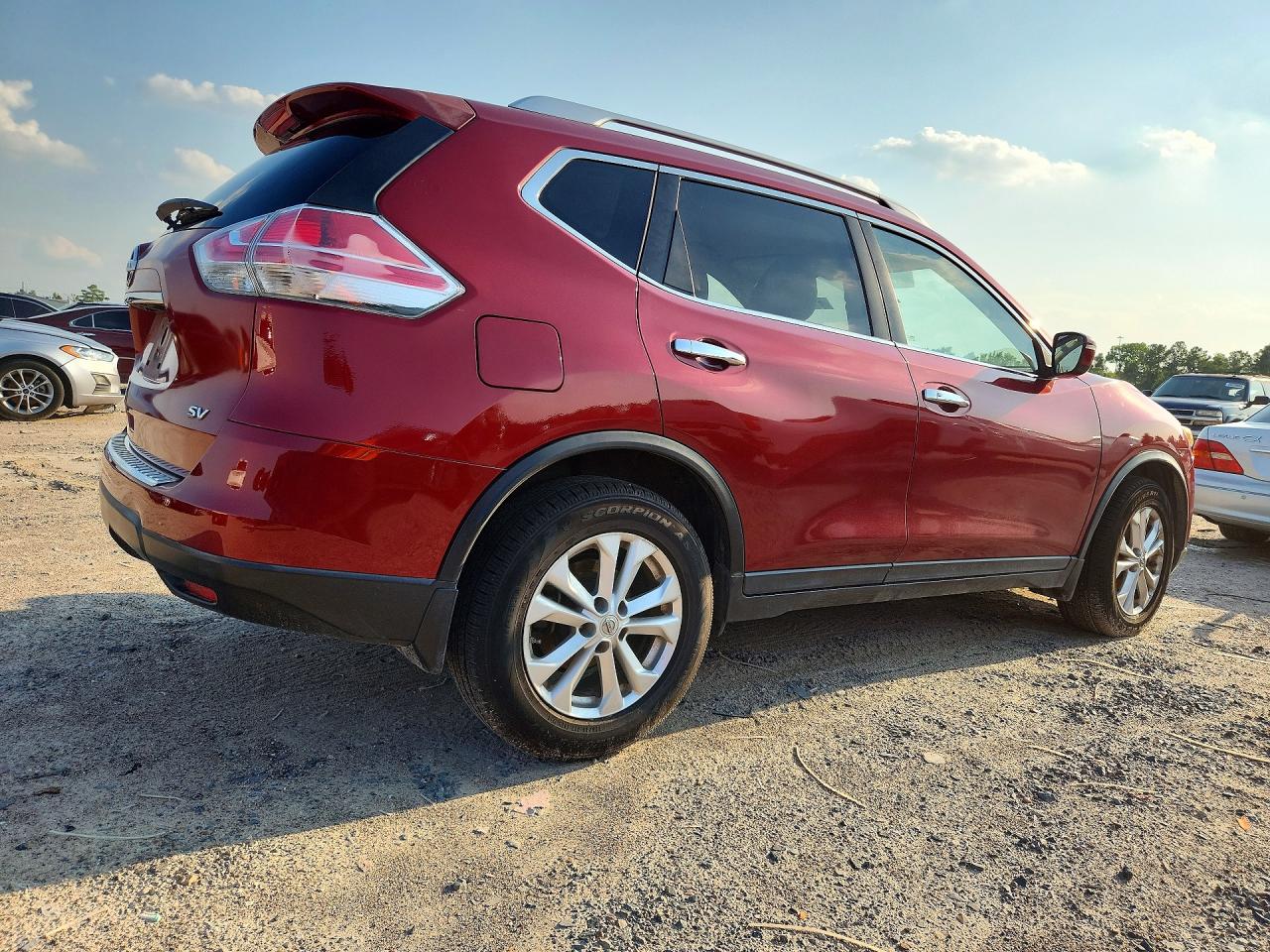 2015 Nissan Rogue Sv Красный vin: KNMAT2MT5FP523767