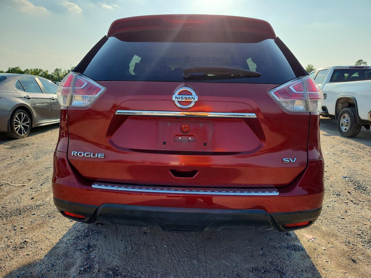 2015 Nissan Rogue Sv Красный vin: KNMAT2MT5FP523767