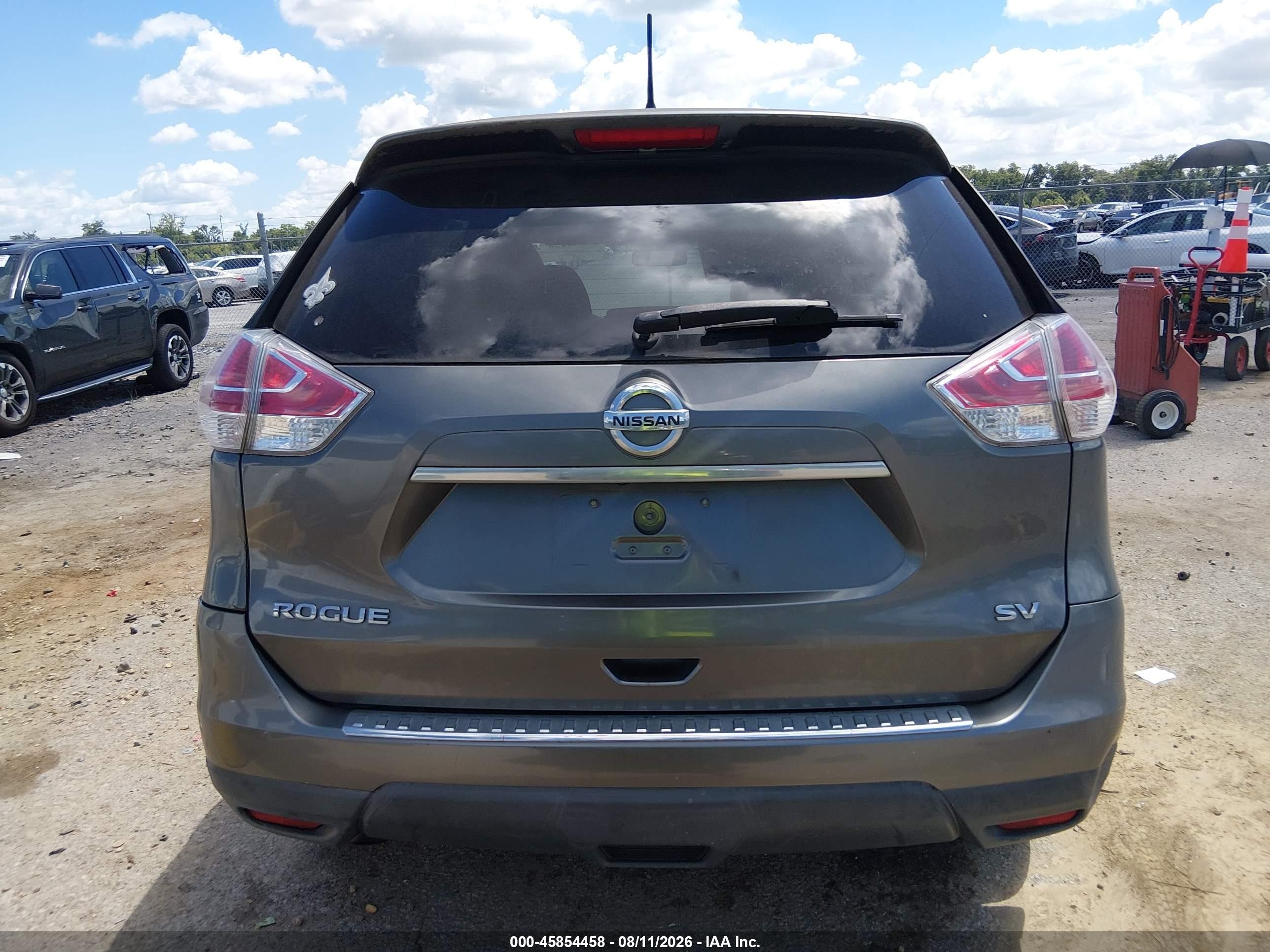 2015 Nissan Rogue Sv Gray vin: KNMAT2MT5FP533330