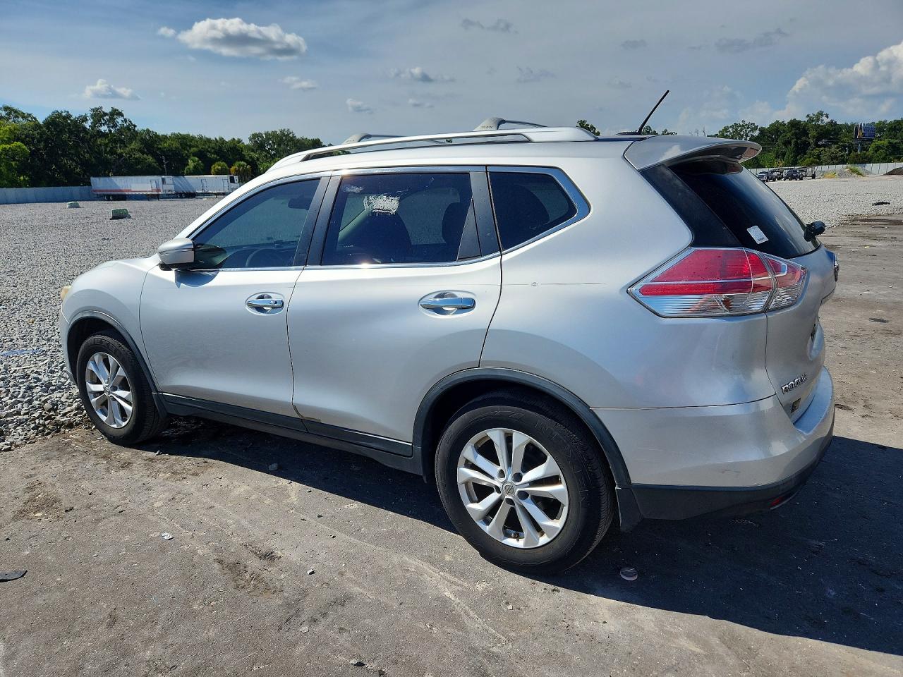 2015 Nissan Rogue Sv Silver vin: KNMAT2MT5FP533425