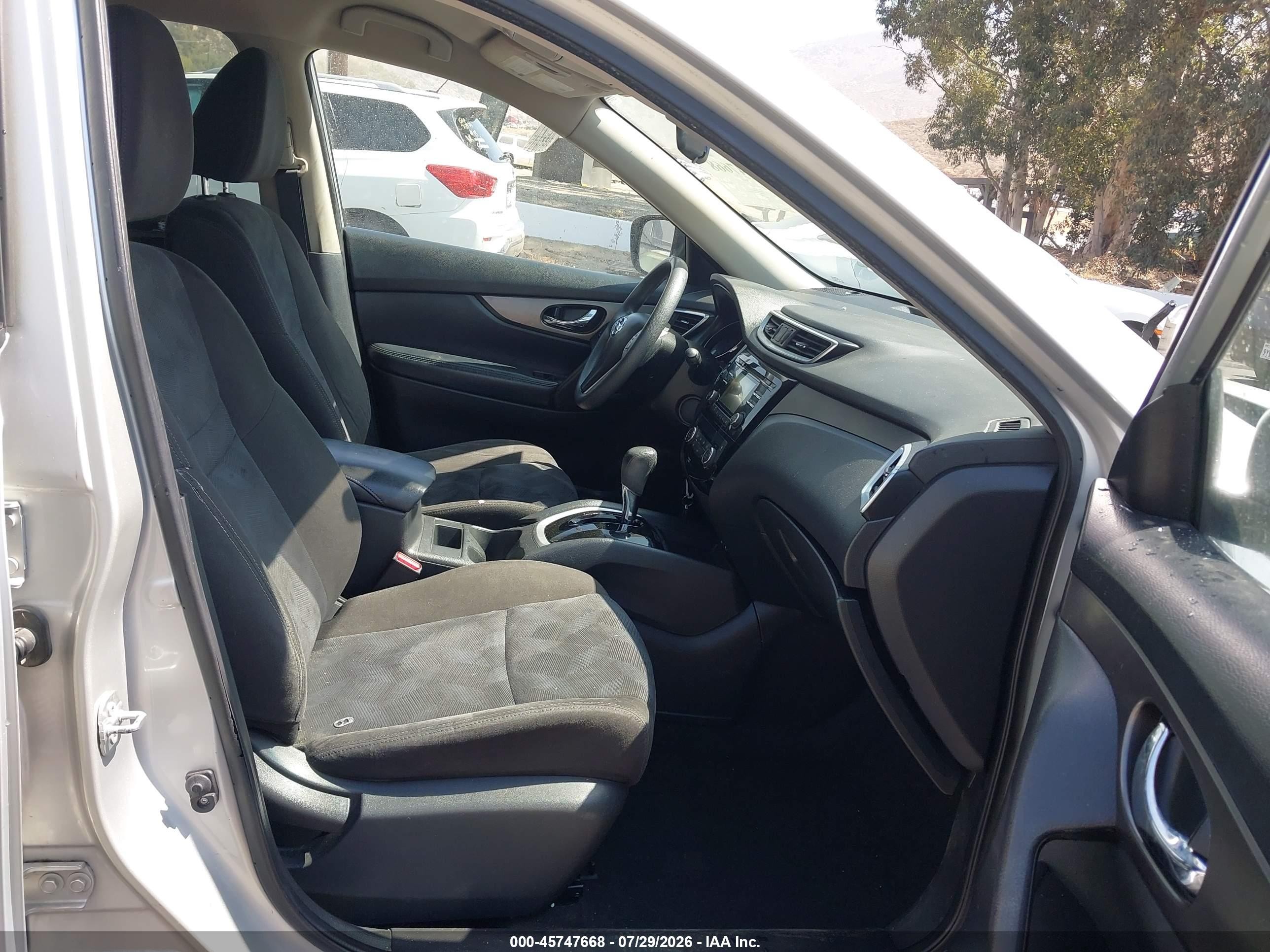2015 Nissan Rogue Sv Silver vin: KNMAT2MT5FP559085