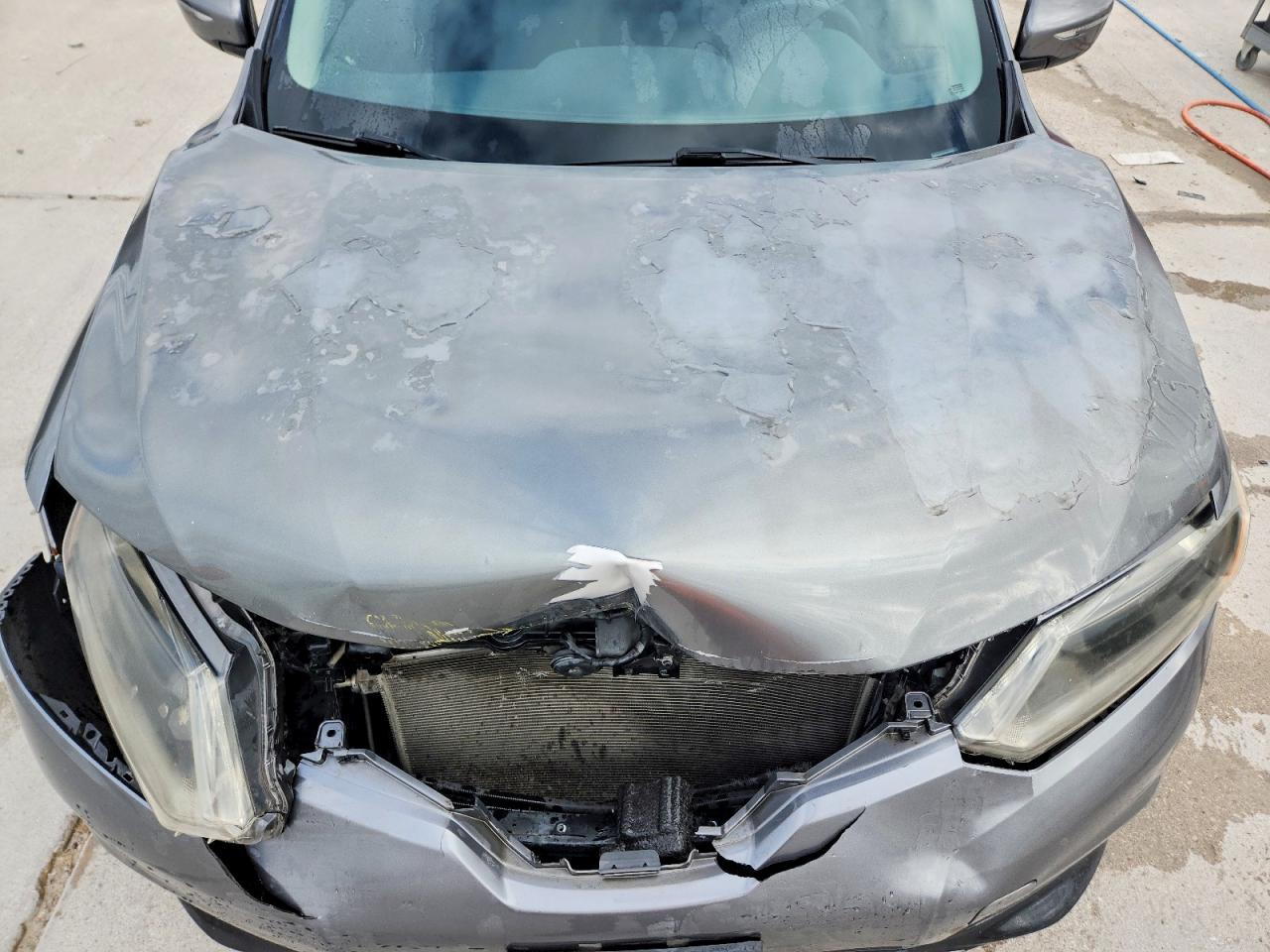 2015 Nissan Rogue S Серый vin: KNMAT2MT5FP579997