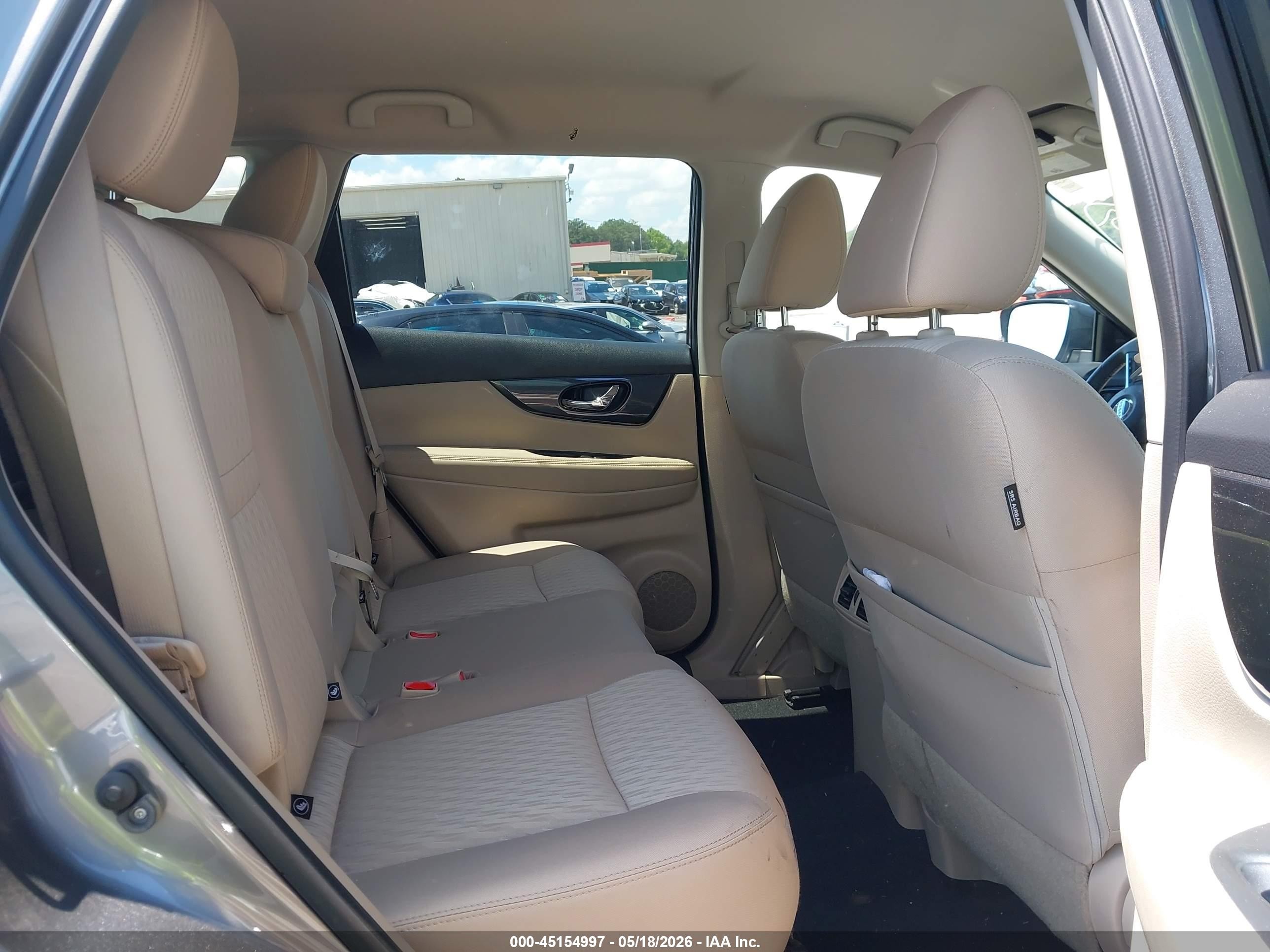2017 Nissan Rogue Sv Серый vin: KNMAT2MT5HP549126