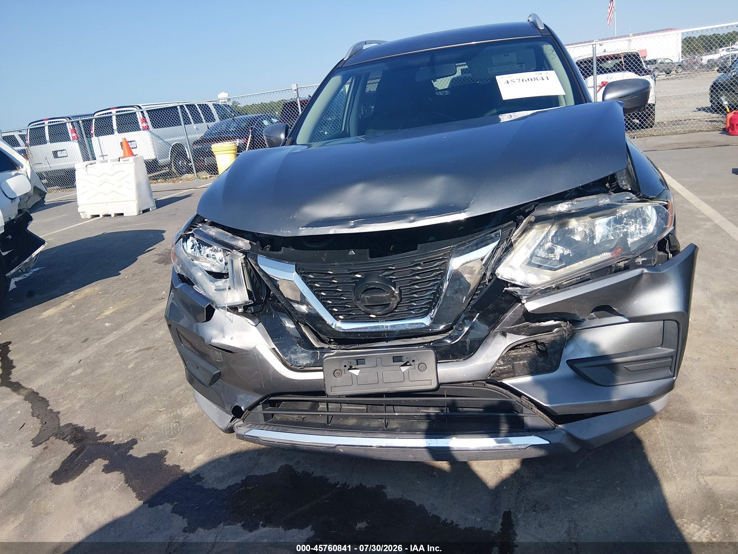 2017 Nissan Rogue Sv Gray vin: KNMAT2MT5HP568453